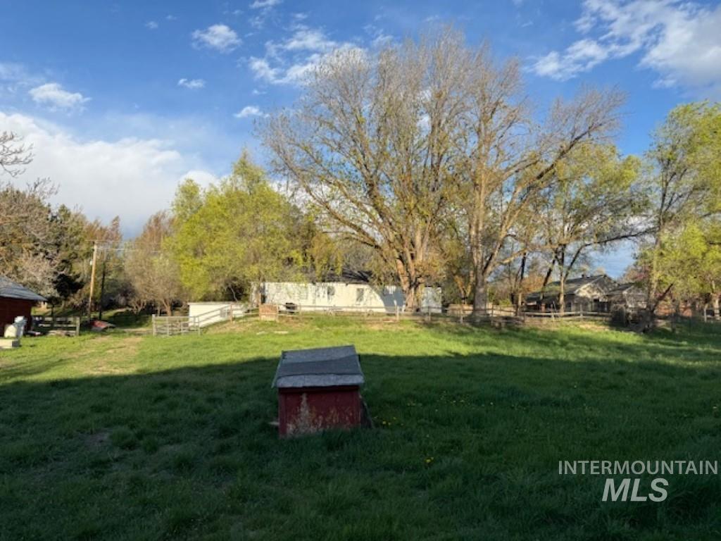 1119 N Eagle Rd, Eagle, Idaho 83616-5017, 3 Bedrooms, 1 Bathroom, Residential For Sale, Price $980,000,MLS 98975131