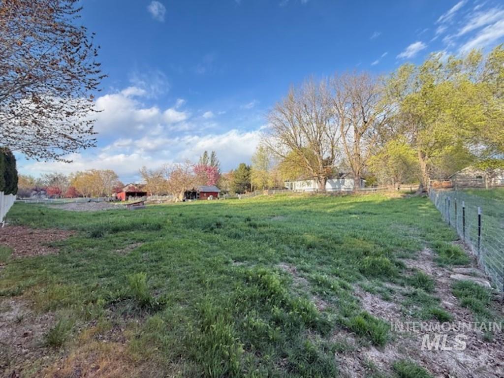 1119 N Eagle Rd, Eagle, Idaho 83616-5017, 3 Bedrooms, 1 Bathroom, Residential For Sale, Price $980,000,MLS 98975131