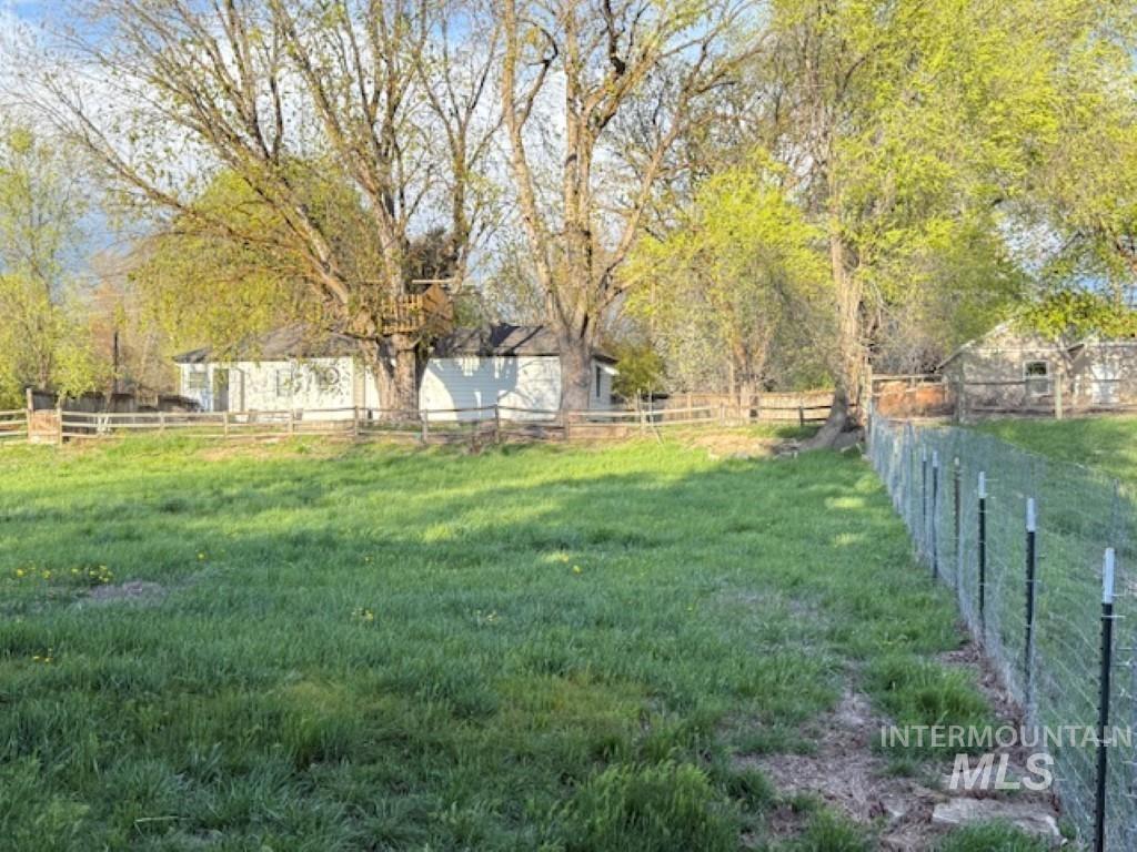 1119 N Eagle Rd, Eagle, Idaho 83616-5017, 3 Bedrooms, 1 Bathroom, Residential For Sale, Price $980,000,MLS 98975131