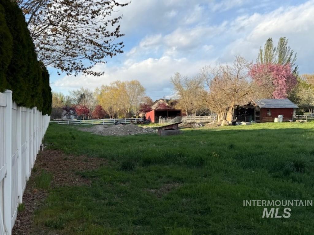 1119 N Eagle Rd, Eagle, Idaho 83616-5017, 3 Bedrooms, 1 Bathroom, Residential For Sale, Price $980,000,MLS 98975131