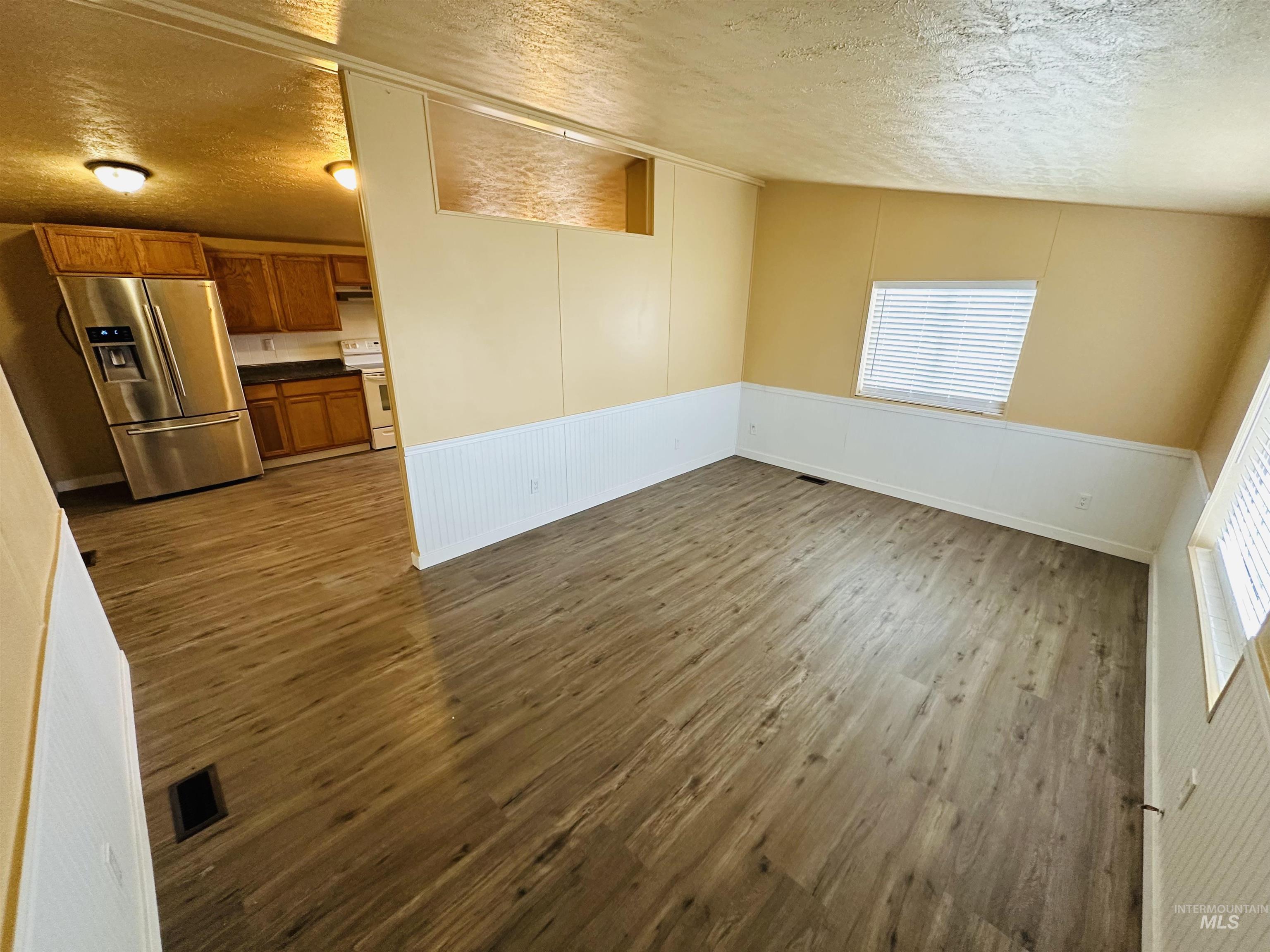 #44 904 OAK Ave, Nyssa, Oregon 97913, 3 Bedrooms, 2 Bathrooms, Residential For Sale, Price $79,900,MLS 98975132