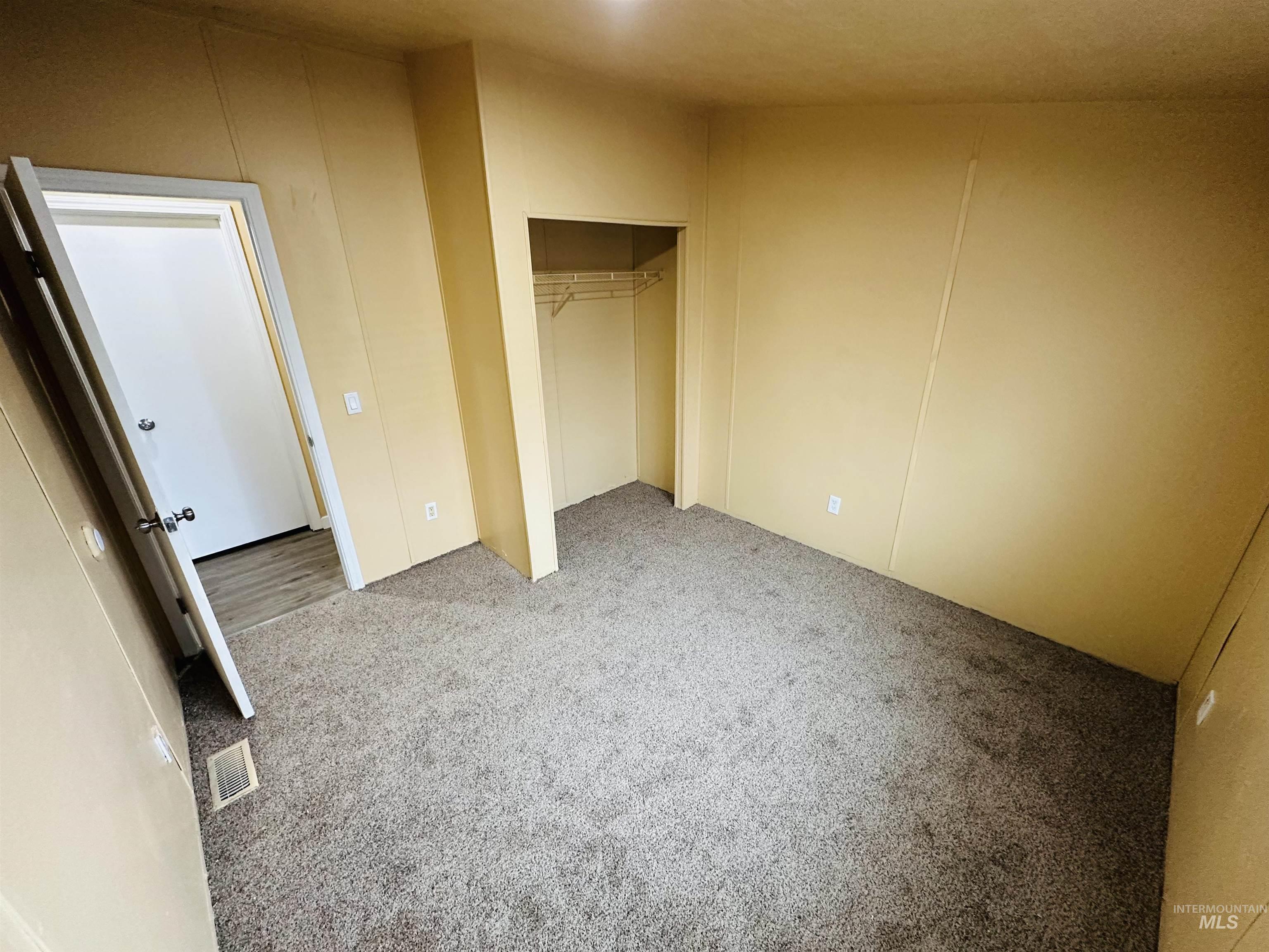 #44 904 OAK Ave, Nyssa, Oregon 97913, 3 Bedrooms, 2 Bathrooms, Residential For Sale, Price $79,900,MLS 98975132