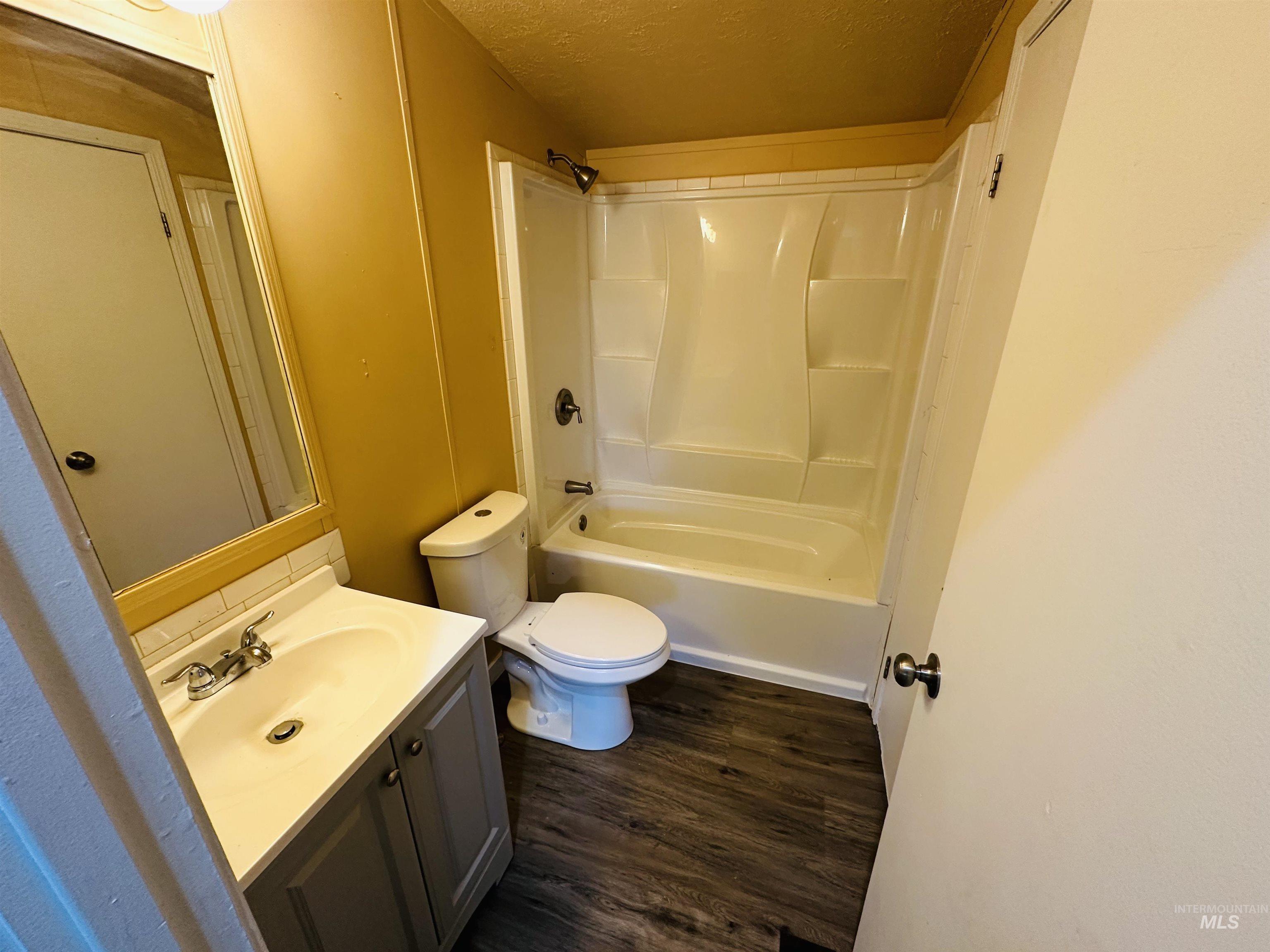 #44 904 OAK Ave, Nyssa, Oregon 97913, 3 Bedrooms, 2 Bathrooms, Residential For Sale, Price $79,900,MLS 98975132