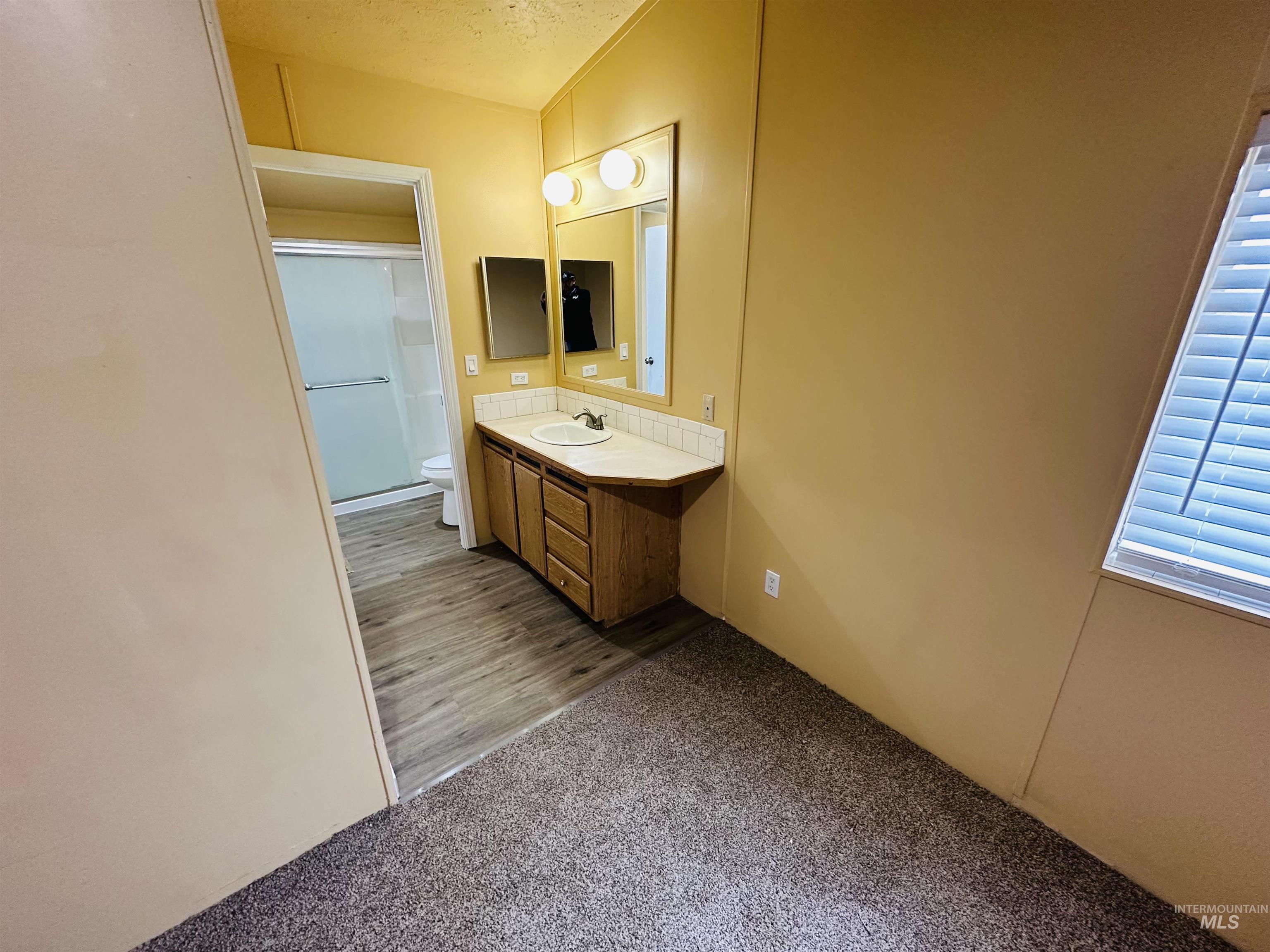 #44 904 OAK Ave, Nyssa, Oregon 97913, 3 Bedrooms, 2 Bathrooms, Residential For Sale, Price $79,900,MLS 98975132