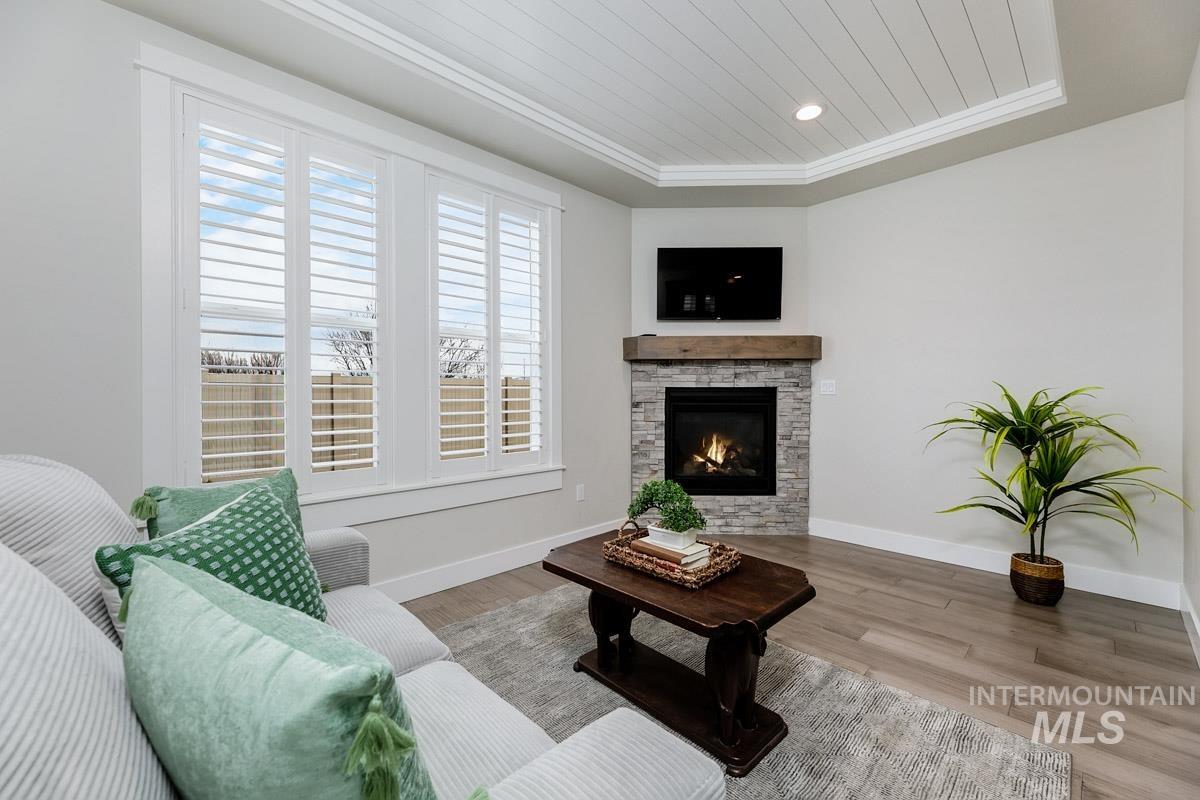 12450 W Brentor St, Boise, Idaho 83709, 3 Bedrooms, 2 Bathrooms, Residential For Sale, Price $600,000,MLS 98975133