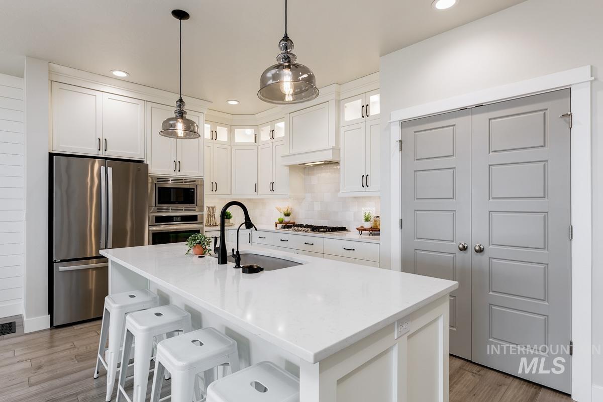 12450 W Brentor St, Boise, Idaho 83709, 3 Bedrooms, 2 Bathrooms, Residential For Sale, Price $600,000,MLS 98975133