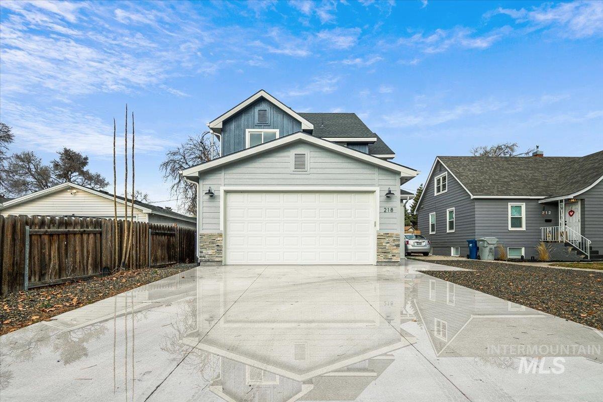 218 W Roosevelt Ave, Nampa, Idaho 83686, 3 Bedrooms, 2.5 Bathrooms, Residential For Sale, Price $385,000,MLS 98975134