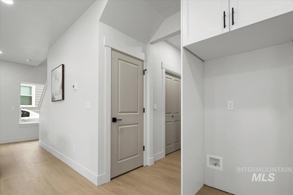 218 W Roosevelt Ave, Nampa, Idaho 83686, 3 Bedrooms, 2.5 Bathrooms, Residential For Sale, Price $385,000,MLS 98975134