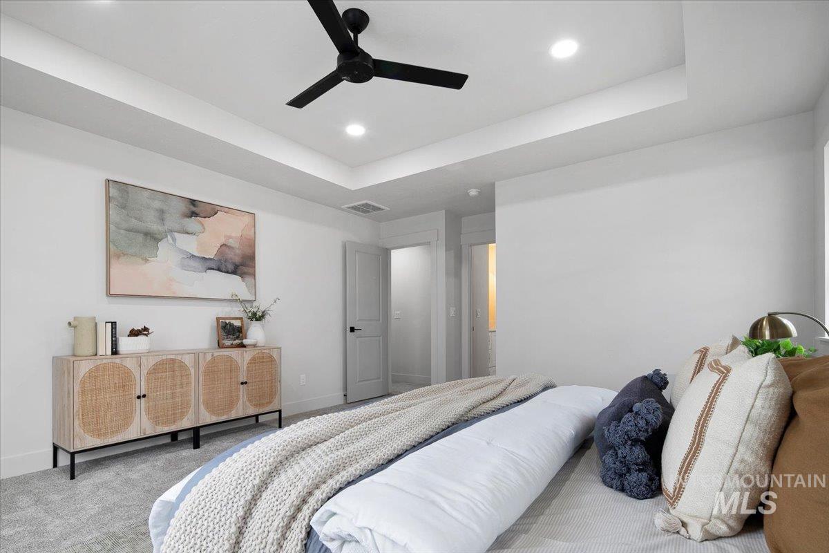 218 W Roosevelt Ave, Nampa, Idaho 83686, 3 Bedrooms, 2.5 Bathrooms, Residential For Sale, Price $385,000,MLS 98975134