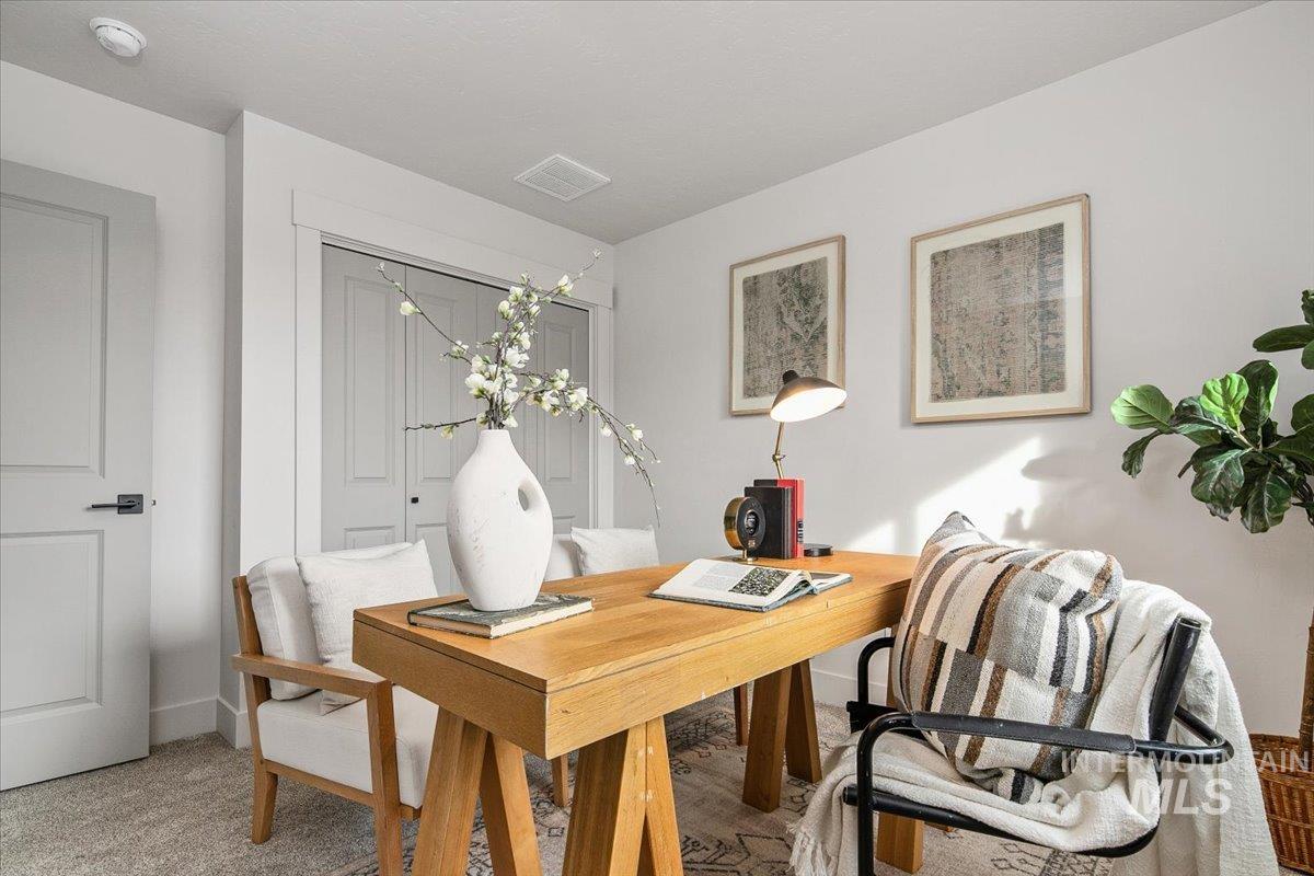 218 W Roosevelt Ave, Nampa, Idaho 83686, 3 Bedrooms, 2.5 Bathrooms, Residential For Sale, Price $385,000,MLS 98975134