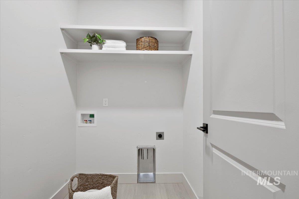 218 W Roosevelt Ave, Nampa, Idaho 83686, 3 Bedrooms, 2.5 Bathrooms, Residential For Sale, Price $385,000,MLS 98975134