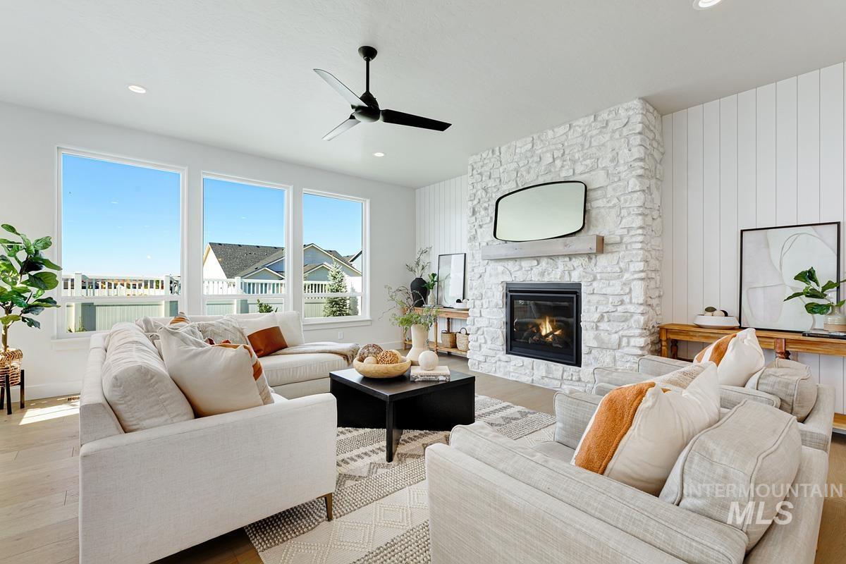 21690 Appaloosa Ave, Star, Idaho 83669, 4 Bedrooms, 4.5 Bathrooms, Residential For Sale, Price $1,113,941,MLS 98975137