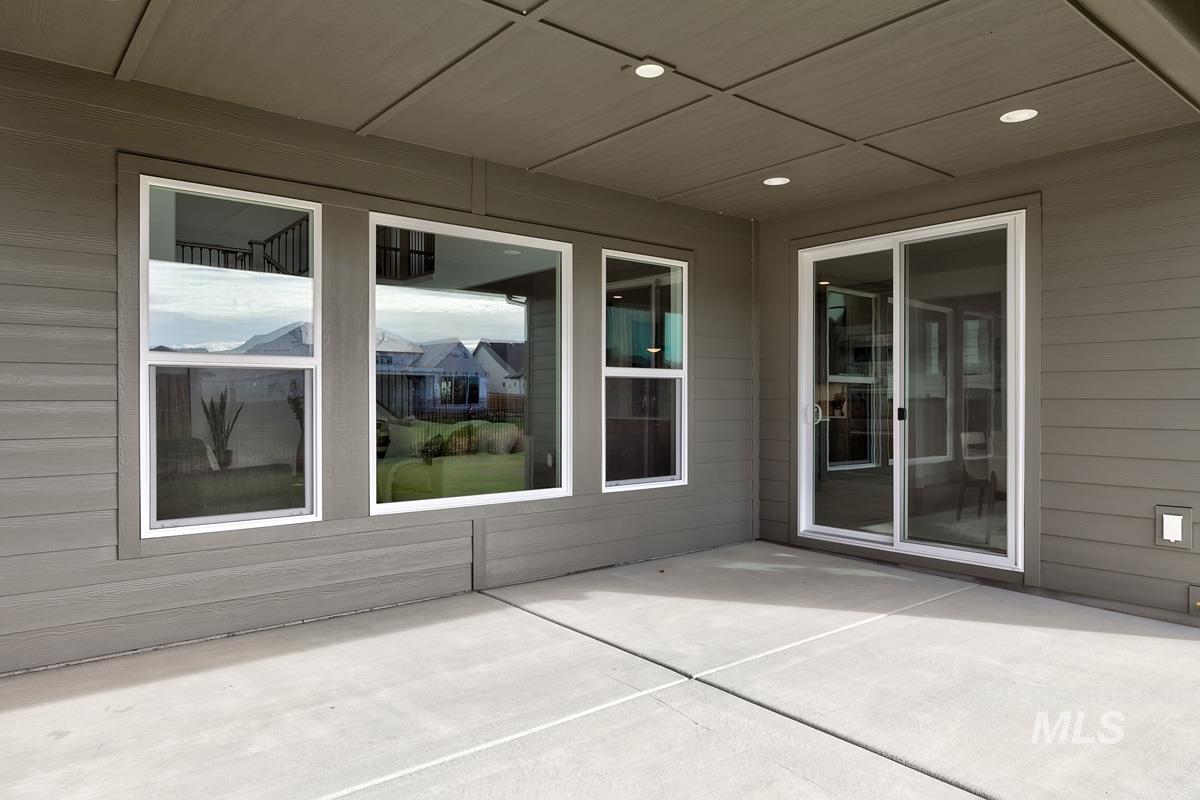 6837 Campolina Way, Star, Idaho 83669, 5 Bedrooms, 4 Bathrooms, Residential For Sale, Price $1,053,077,MLS 98975139