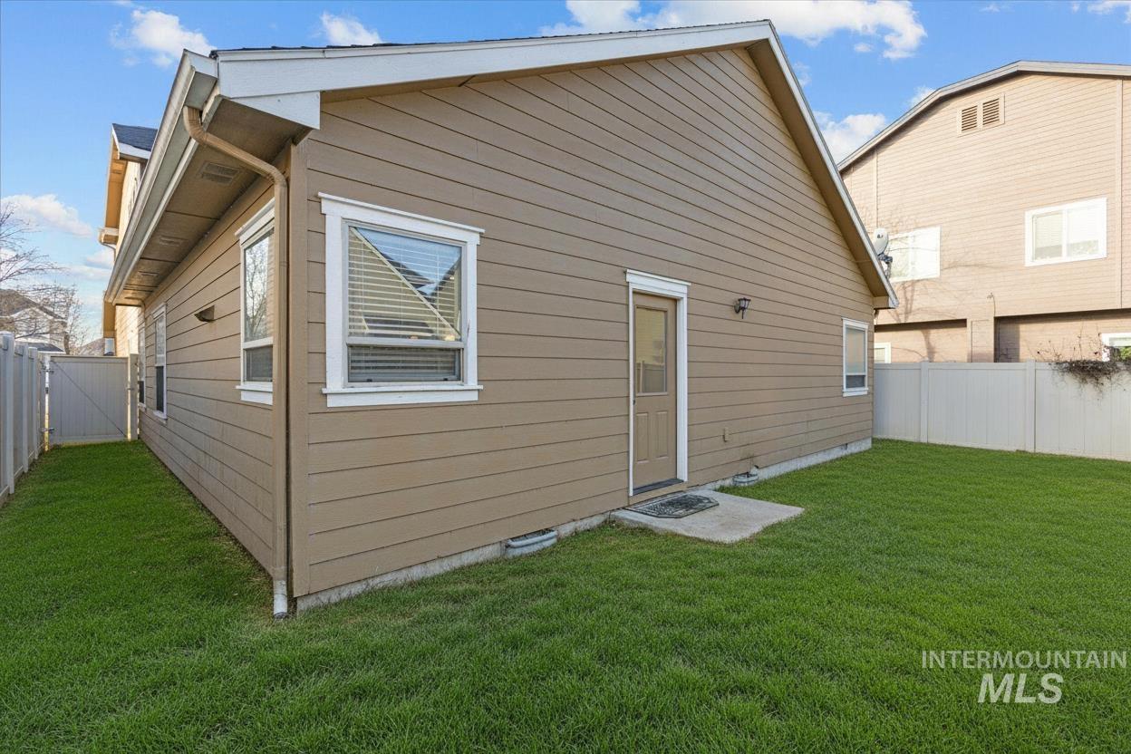 1268 W Cobblefield Ct, Meridian, Idaho 83646-6380, 3 Bedrooms, 2.5 Bathrooms, Residential For Sale, Price $499,900,MLS 98975140