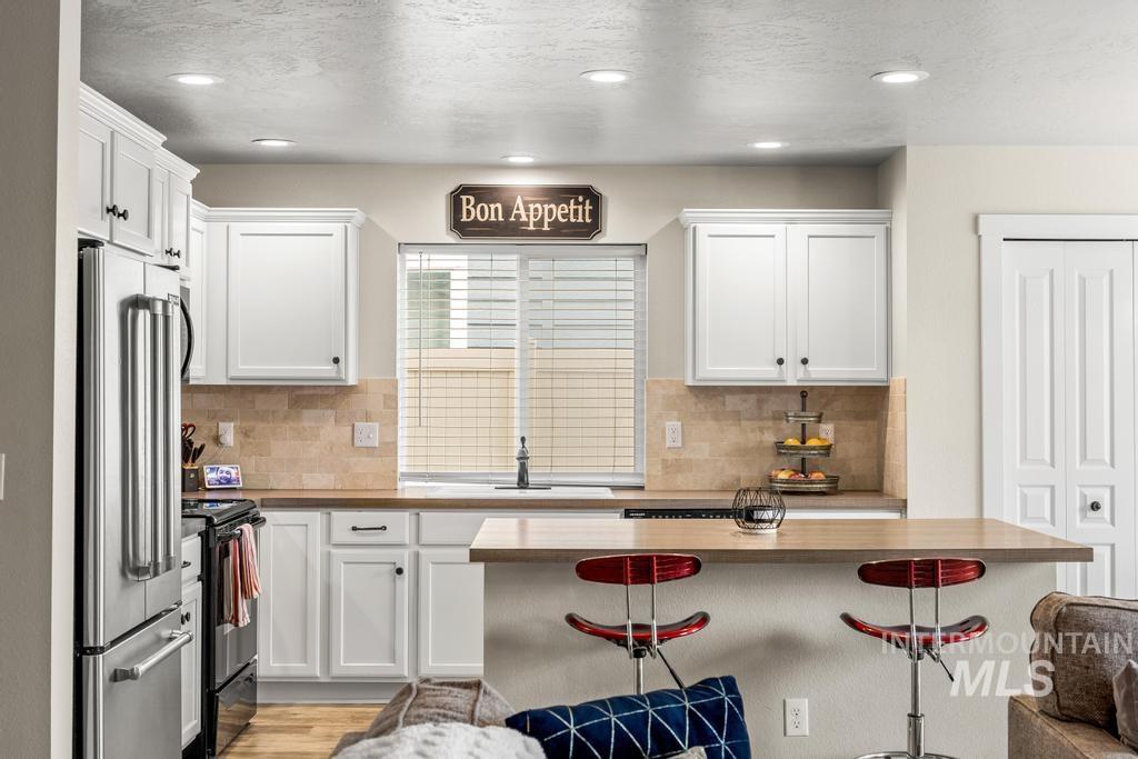 8433 E Rathdrum Dr, Nampa, Idaho 83687, 4 Bedrooms, 2.5 Bathrooms, Residential For Sale, Price $569,900, 98975141