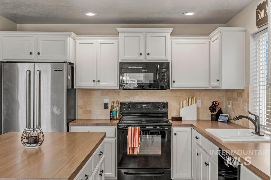 8433 E Rathdrum Dr, Nampa, Idaho 83687, 4 Bedrooms, 2.5 Bathrooms, Residential For Sale, Price $569,900, 98975141