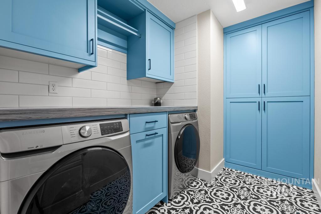 8433 E Rathdrum Dr, Nampa, Idaho 83687, 4 Bedrooms, 2.5 Bathrooms, Residential For Sale, Price $569,900,MLS 98975141