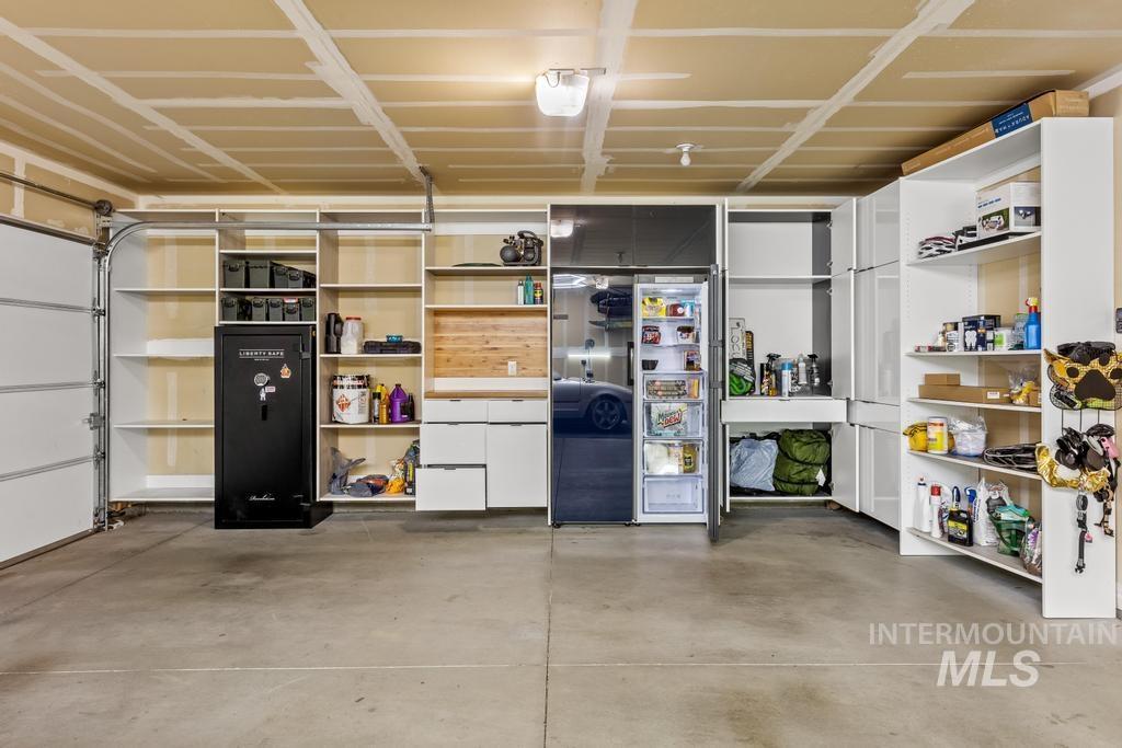 8433 E Rathdrum Dr, Nampa, Idaho 83687, 4 Bedrooms, 2.5 Bathrooms, Residential For Sale, Price $569,900, 98975141