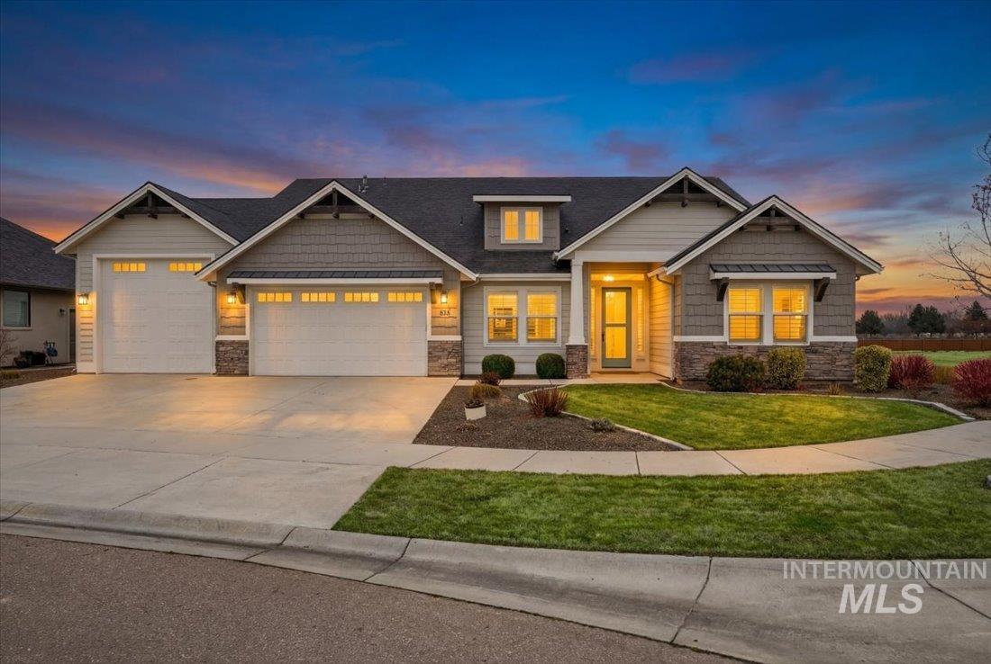 604 S Rivermist Ave, Star, Idaho 83669, 5 Bedrooms, 3.5 Bathrooms, Residential For Sale, Price $1,100,000,MLS 98975144