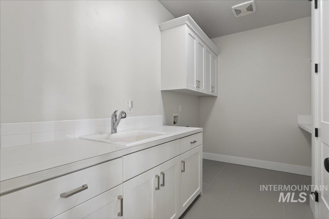 604 S Rivermist Ave, Star, Idaho 83669, 5 Bedrooms, 3.5 Bathrooms, Residential For Sale, Price $1,100,000,MLS 98975144