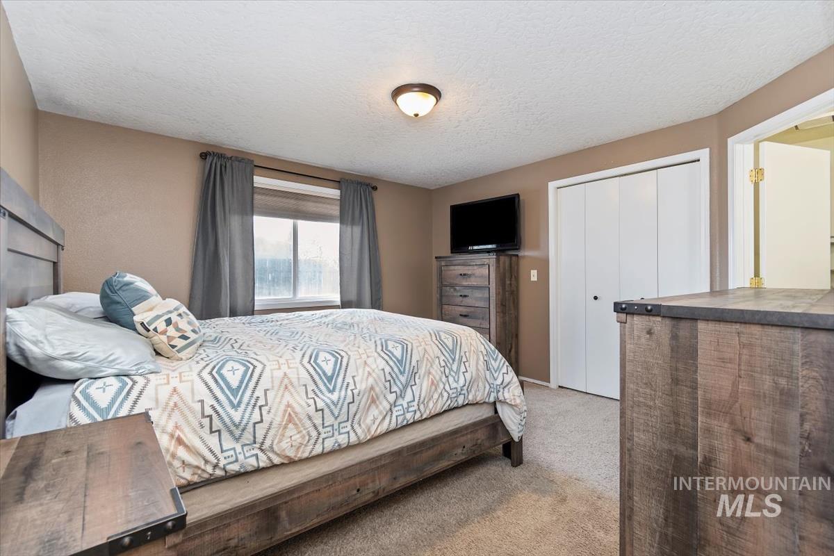 3734 S Peoria, Meridian, Idaho 83642, 3 Bedrooms, 2 Bathrooms, Residential For Sale, Price $394,900,MLS 98975146