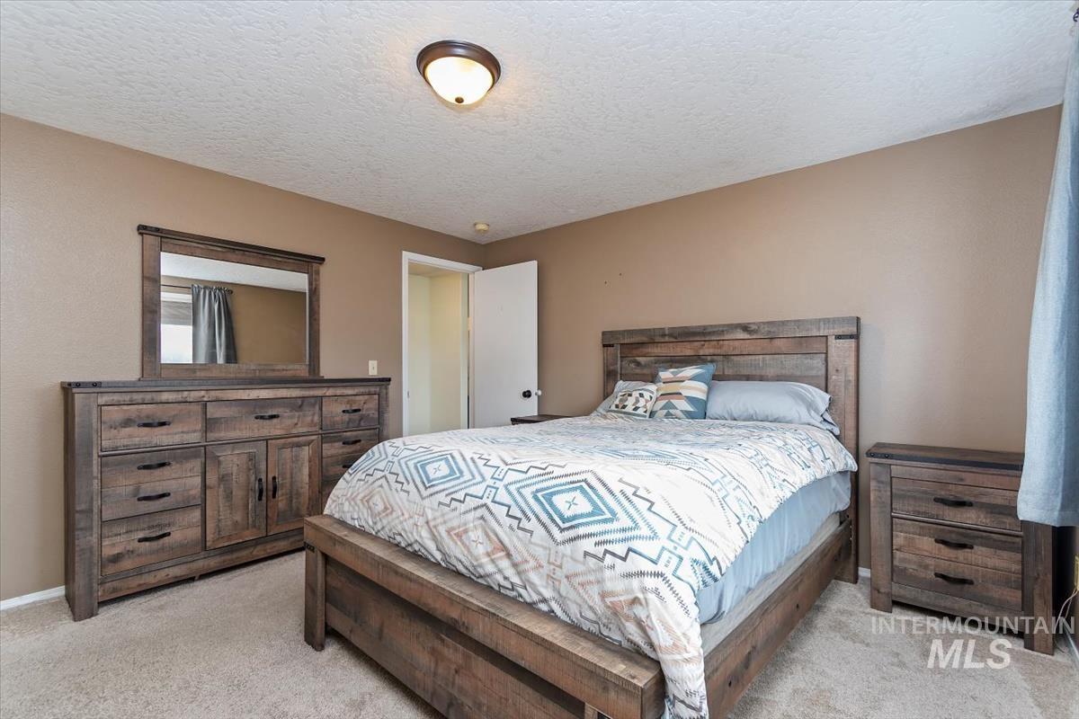 3734 S Peoria, Meridian, Idaho 83642, 3 Bedrooms, 2 Bathrooms, Residential For Sale, Price $394,900,MLS 98975146