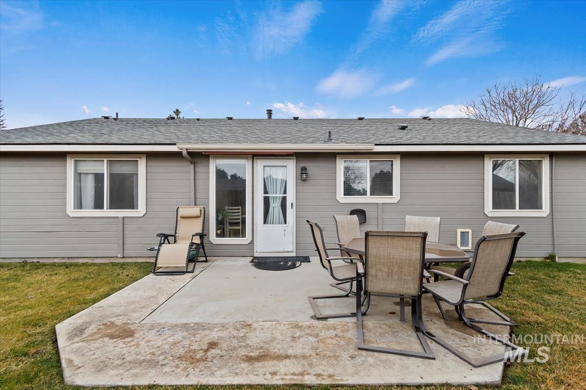 3734 S Peoria, Meridian, Idaho 83642, 3 Bedrooms, 2 Bathrooms, Residential For Sale, Price $394,900,MLS 98975146