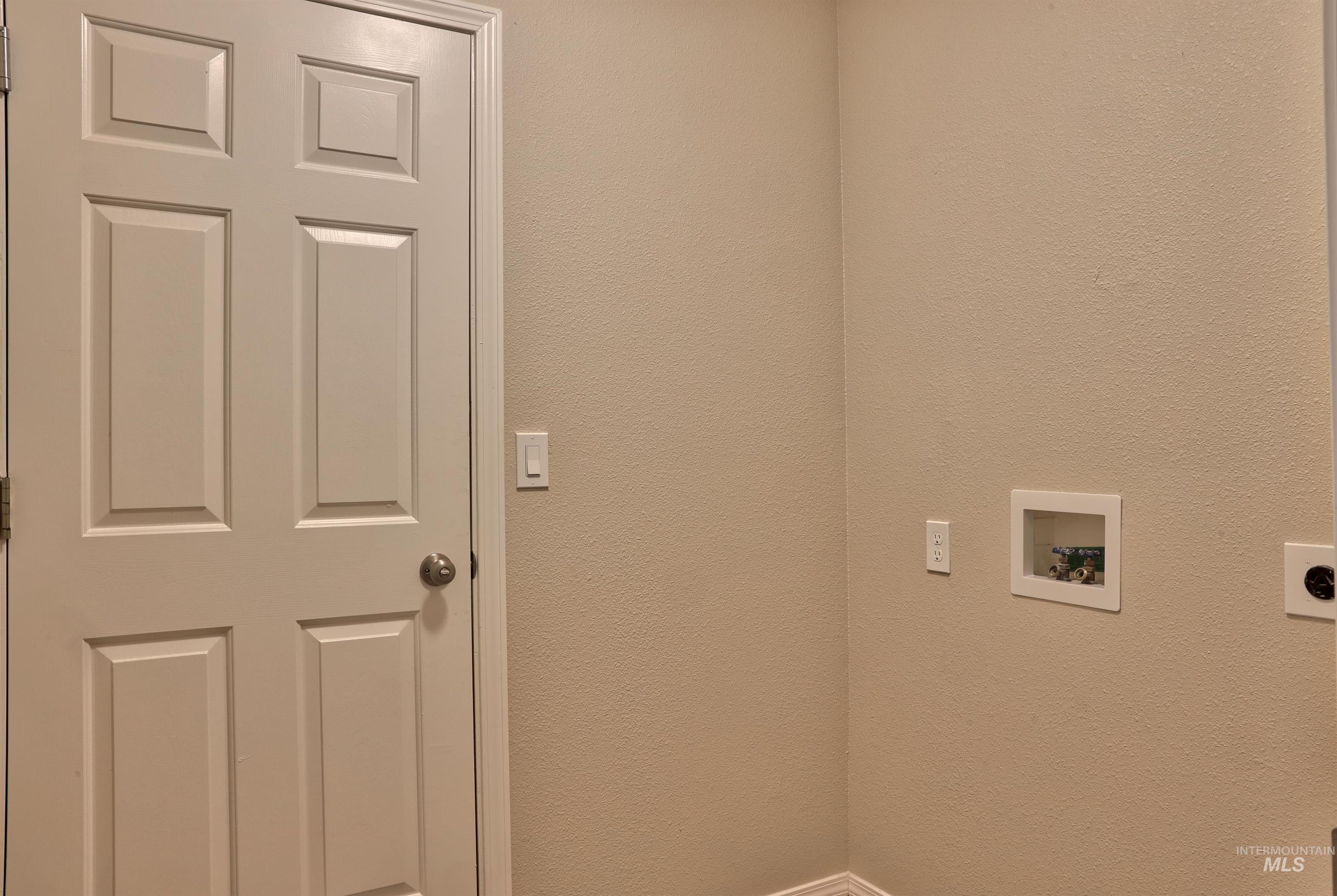 719 Benton Avenue, Nampa, Idaho 83651, 2 Bedrooms, 2 Bathrooms, Residential For Sale, Price $380,000,MLS 98975147