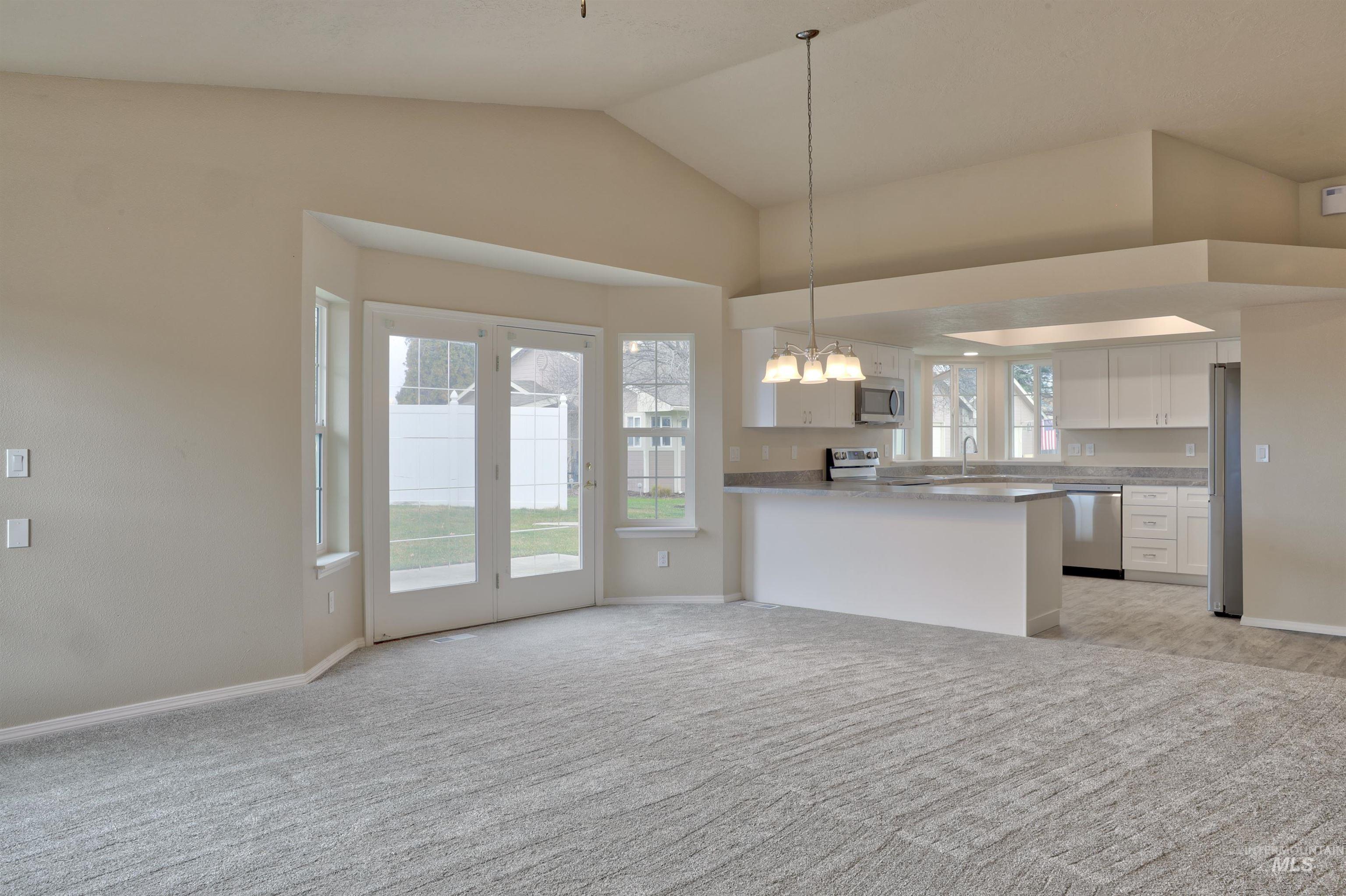 719 Benton Avenue, Nampa, Idaho 83651, 2 Bedrooms, 2 Bathrooms, Residential For Sale, Price $380,000,MLS 98975147