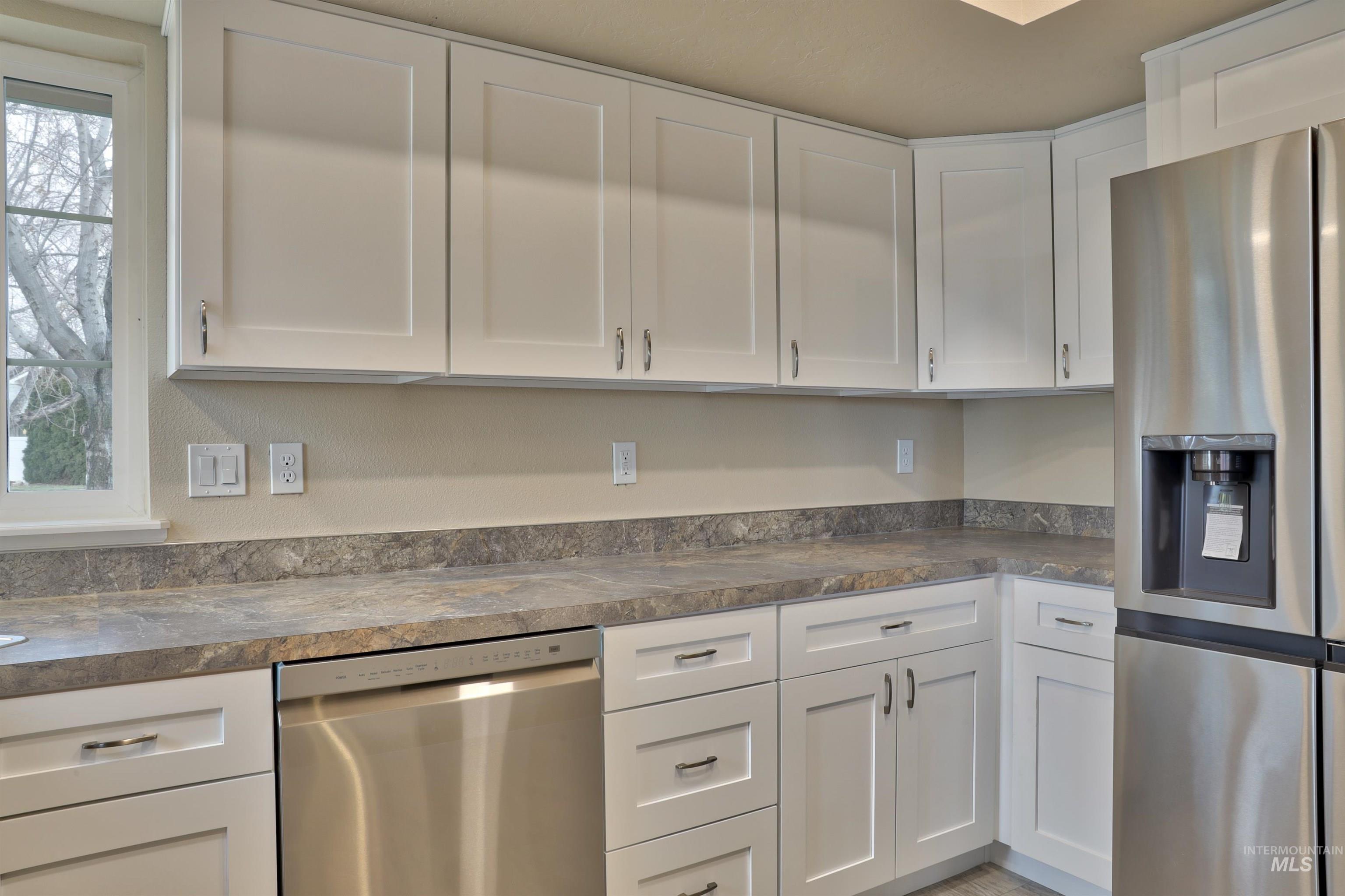 719 Benton Avenue, Nampa, Idaho 83651, 2 Bedrooms, 2 Bathrooms, Residential For Sale, Price $380,000,MLS 98975147