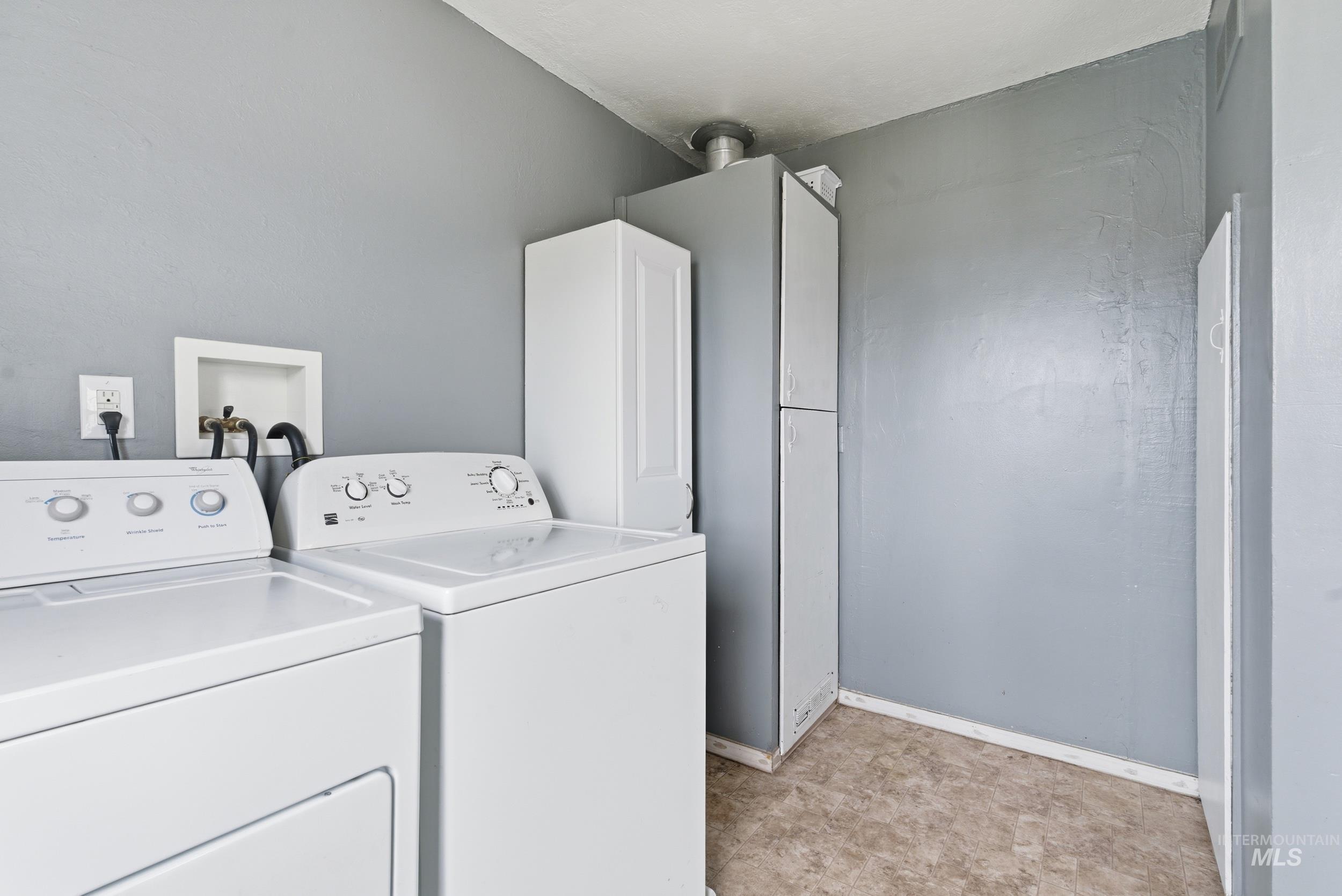 1815 S Ash Park Ln, Boise, Idaho 83709, 3 Bedrooms, 1 Bathroom, Residential For Sale, Price $420,000,MLS 98975150