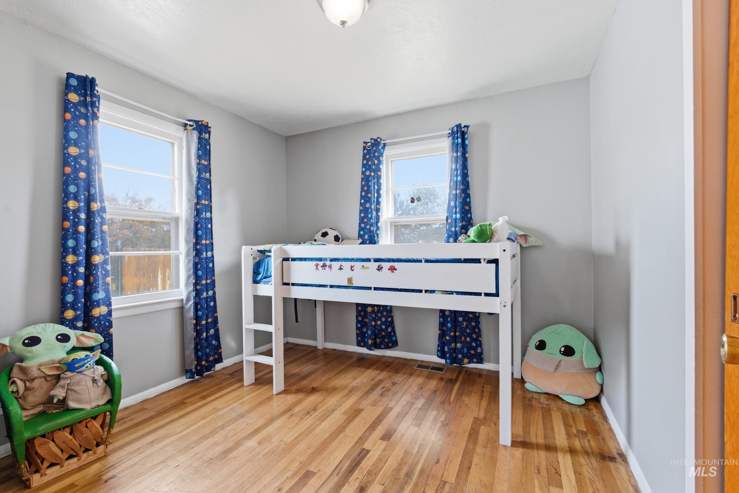 1815 S Ash Park Ln, Boise, Idaho 83709, 3 Bedrooms, 1 Bathroom, Residential For Sale, Price $420,000,MLS 98975150