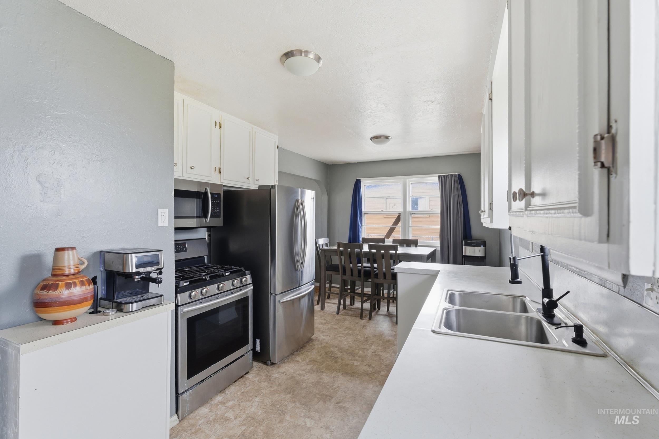 1815 S Ash Park Ln, Boise, Idaho 83709, 3 Bedrooms, 1 Bathroom, Residential For Sale, Price $420,000,MLS 98975150