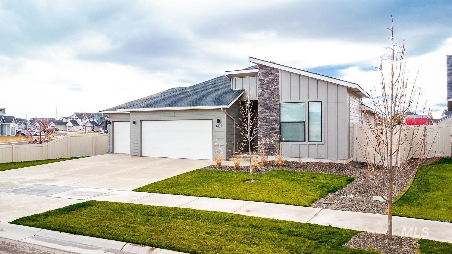 6189 W Karpathos St, Meridian, Idaho 83646, 4 Bedrooms, 2 Bathrooms, Residential For Sale, Price $515,000,MLS 98975151