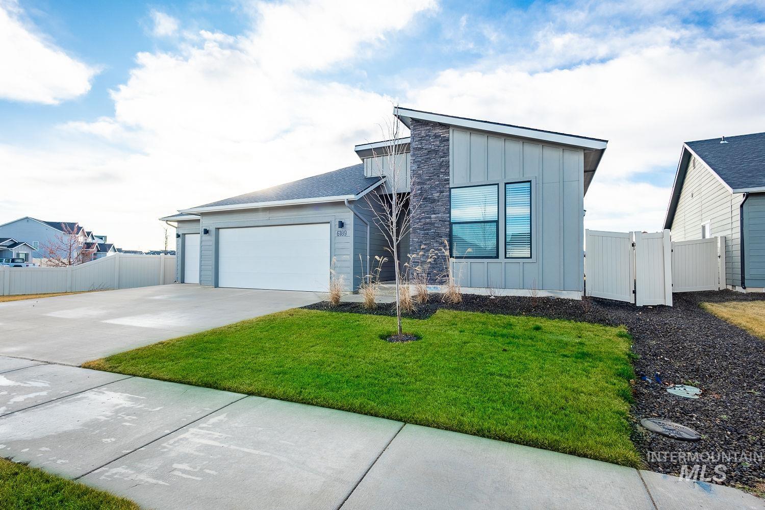 6189 W Karpathos St, Meridian, Idaho 83646, 4 Bedrooms, 2 Bathrooms, Residential For Sale, Price $515,000,MLS 98975151