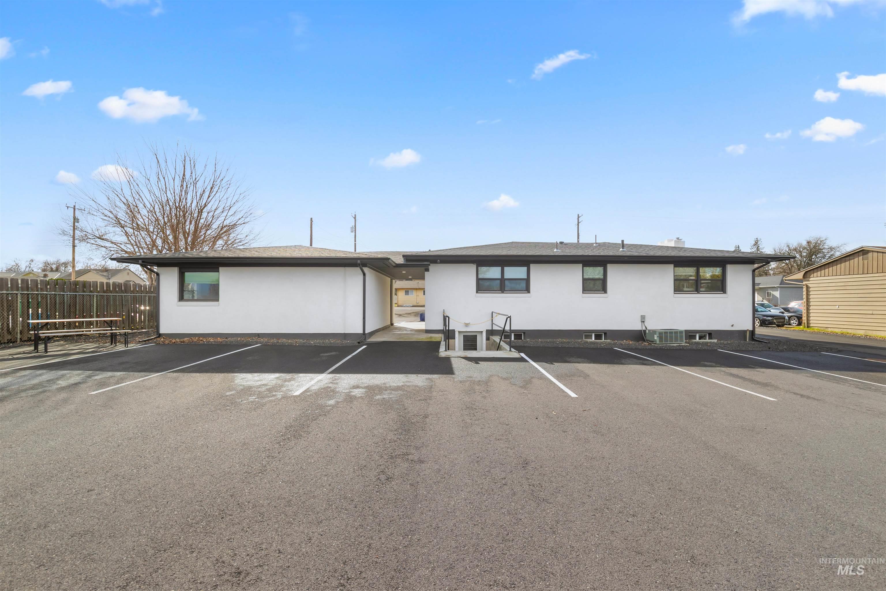 909 Bryden Avenue, Lewiston, Idaho 83501, Business/Commercial For Sale, Price $689,000,MLS 98975152