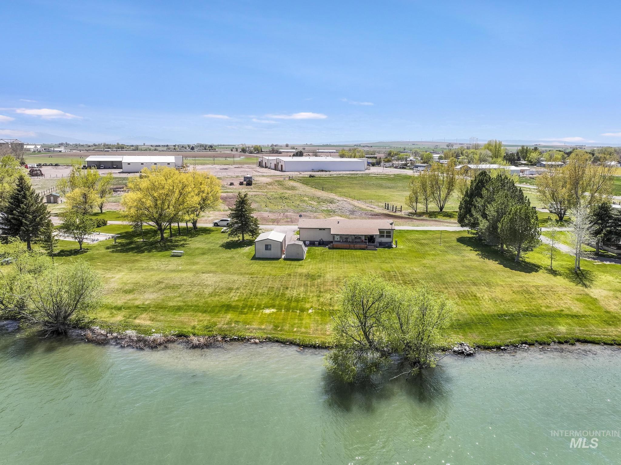 392 W 90 N, Burley, Idaho 83318-5070, 3 Bedrooms, 2 Bathrooms, Residential For Sale, Price $2,300,000,MLS 98975153