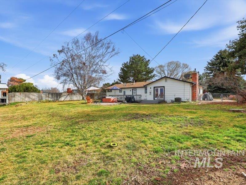 424 Lindenwood, Nampa, Idaho 83686, 2 Bedrooms, 2 Bathrooms, Residential For Sale, Price $444,900,MLS 98975154