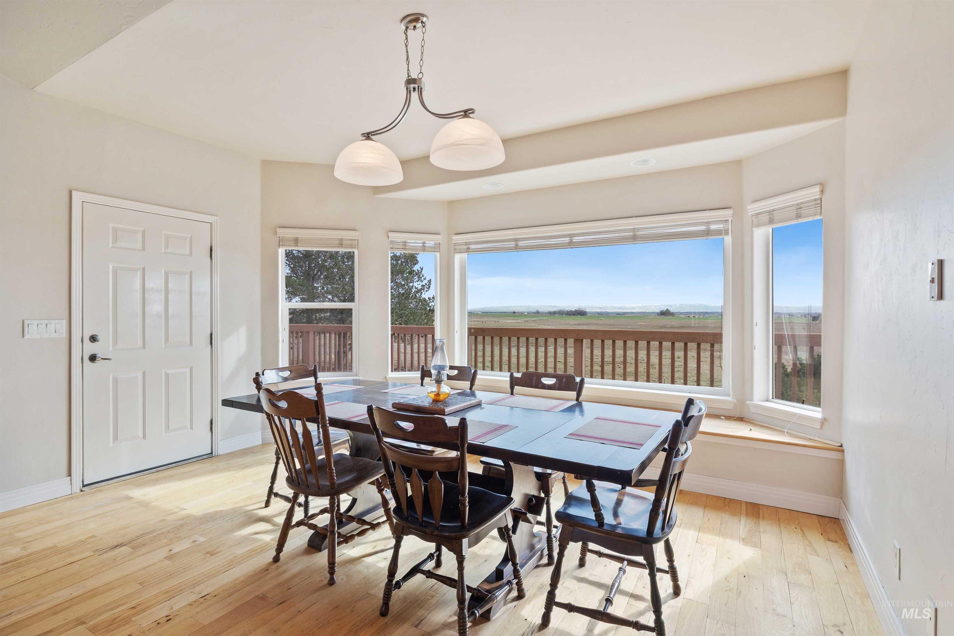 302 S 700 E, Jerome, Idaho 83338, 6 Bedrooms, 3 Bathrooms, Residential For Sale, Price $700,000,MLS 98975160