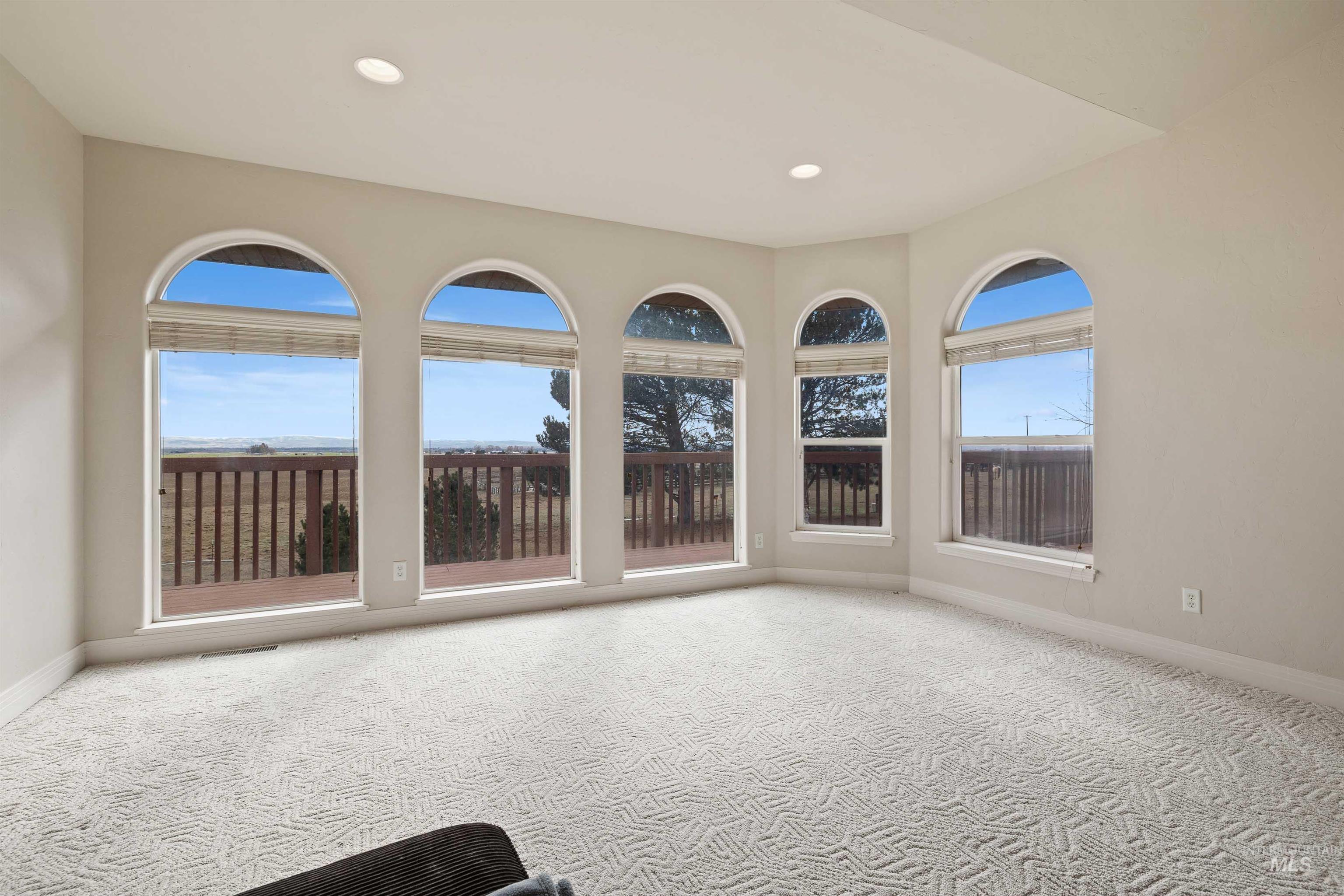 302 S 700 E, Jerome, Idaho 83338, 6 Bedrooms, 3 Bathrooms, Residential For Sale, Price $700,000,MLS 98975160