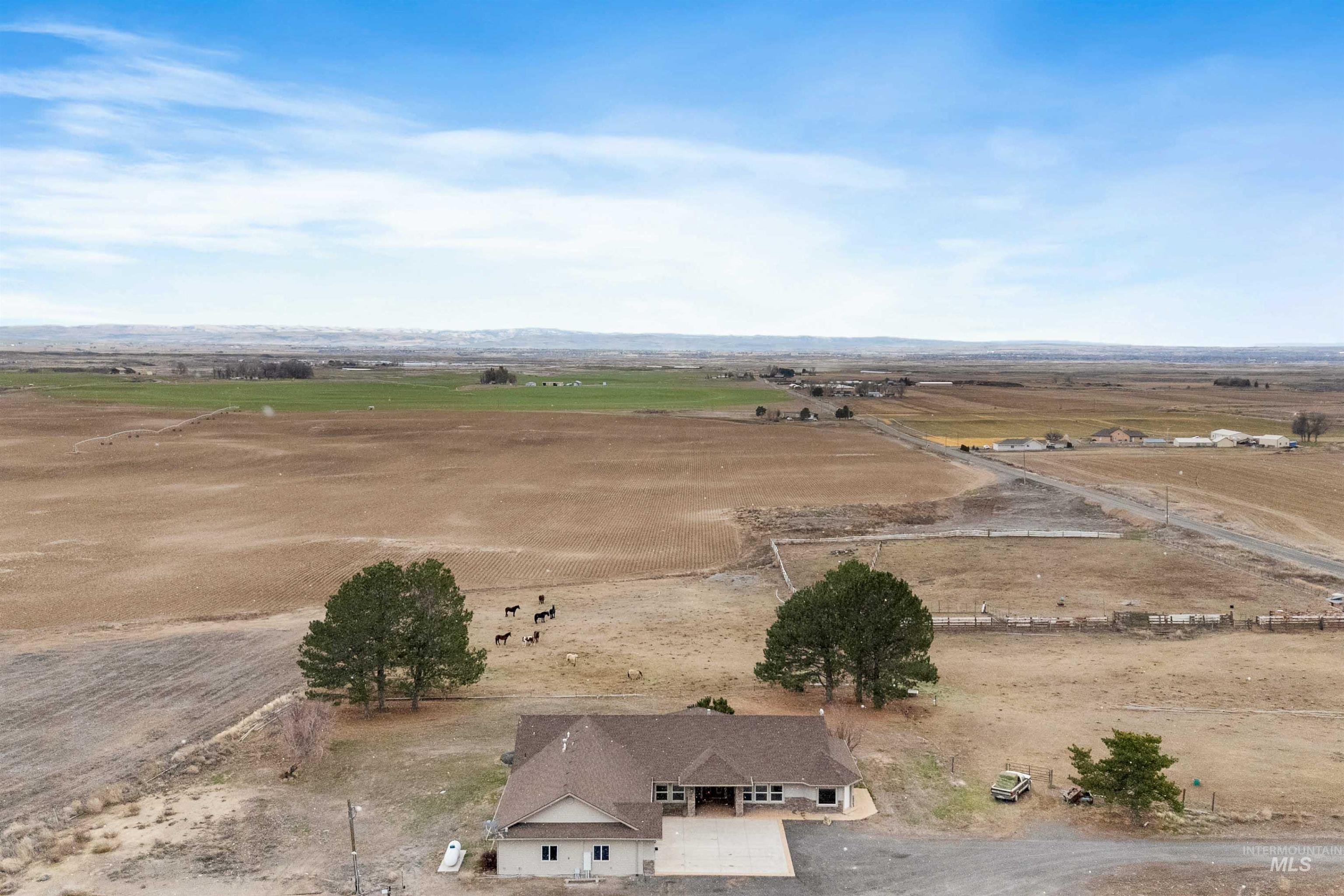 302 S 700 E, Jerome, Idaho 83338, 6 Bedrooms, 3 Bathrooms, Residential For Sale, Price $700,000,MLS 98975160