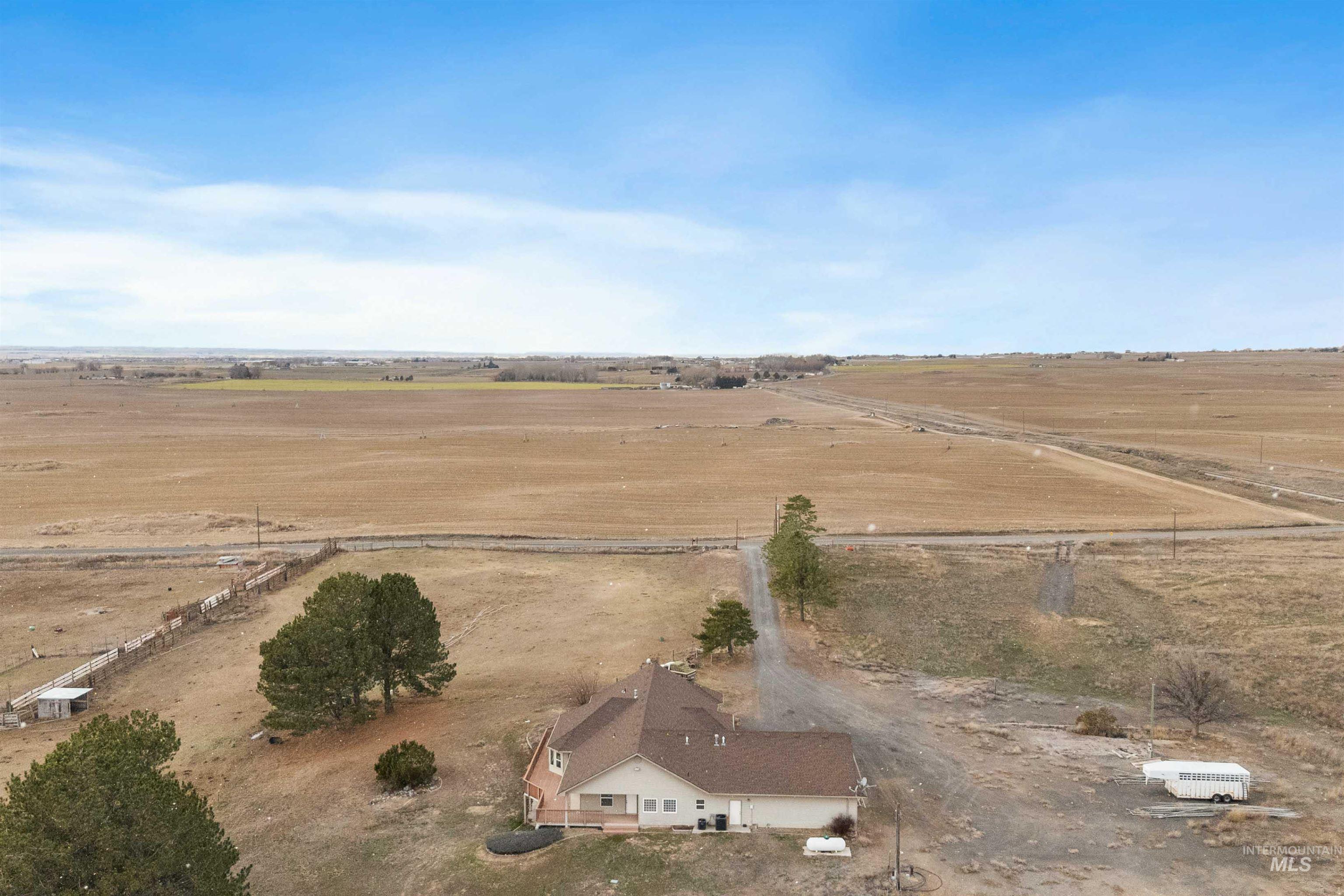 302 S 700 E, Jerome, Idaho 83338, 6 Bedrooms, 3 Bathrooms, Residential For Sale, Price $700,000,MLS 98975160