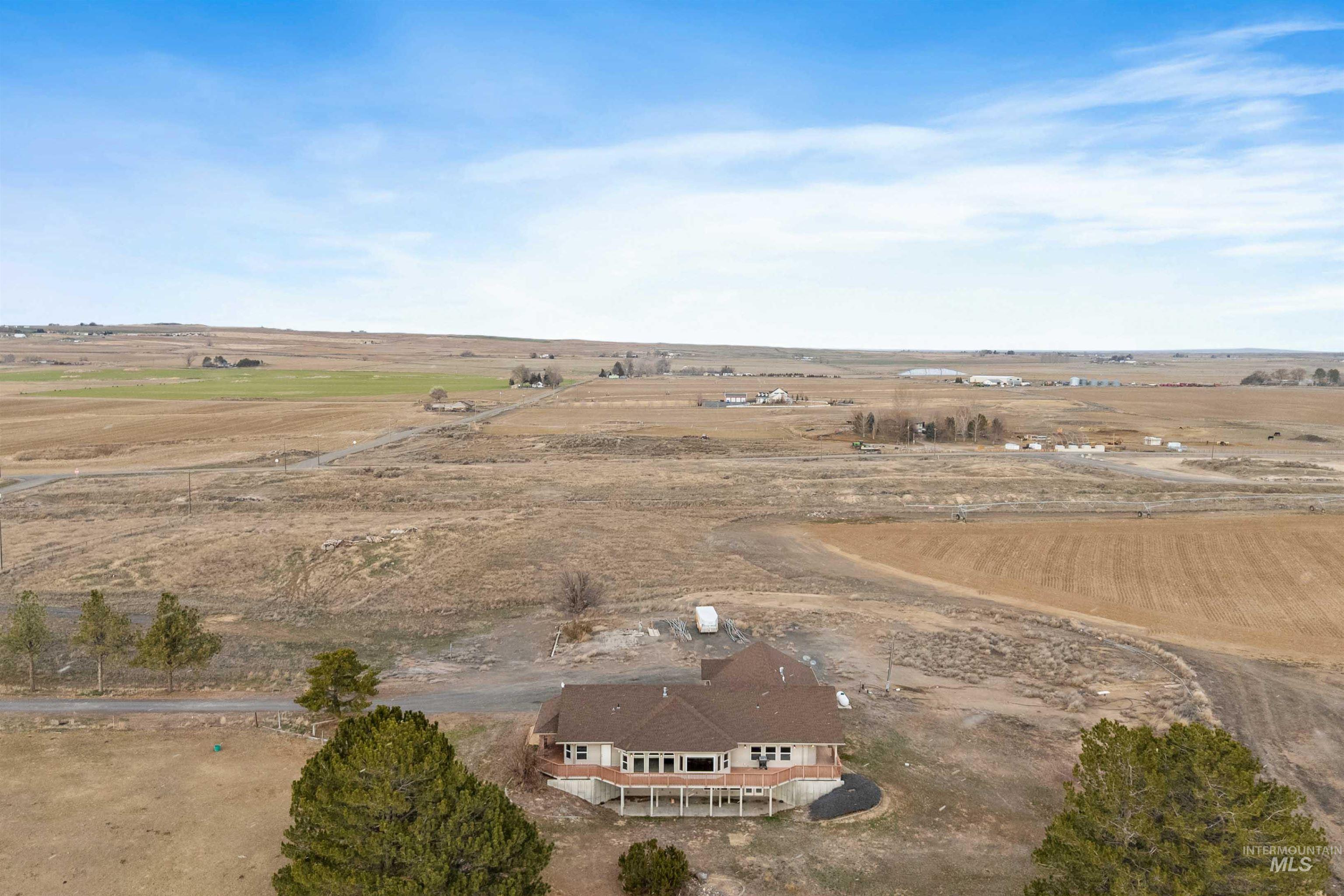 302 S 700 E, Jerome, Idaho 83338, 6 Bedrooms, 3 Bathrooms, Residential For Sale, Price $700,000,MLS 98975160