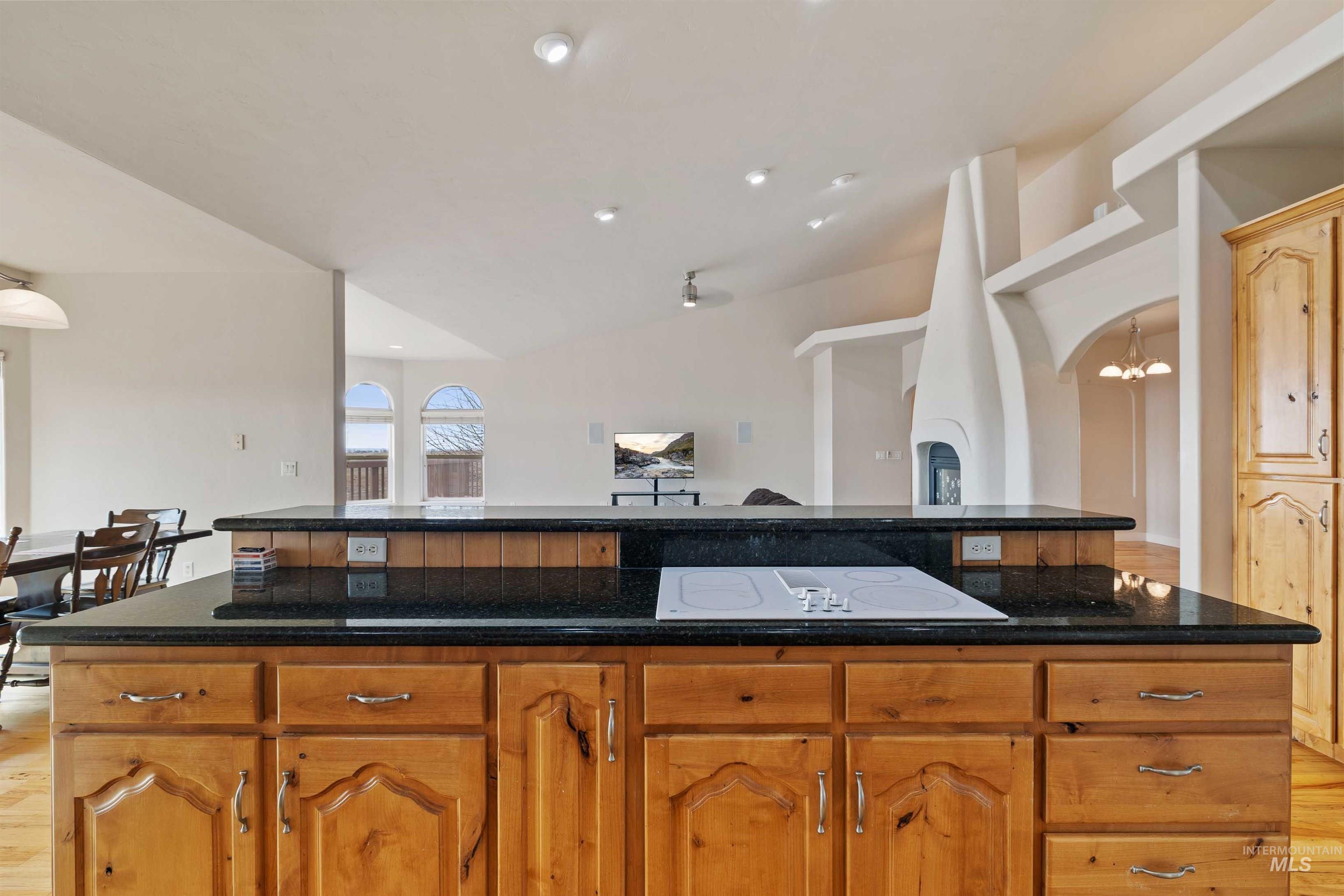 302 S 700 E, Jerome, Idaho 83338, 6 Bedrooms, 3 Bathrooms, Residential For Sale, Price $700,000,MLS 98975160