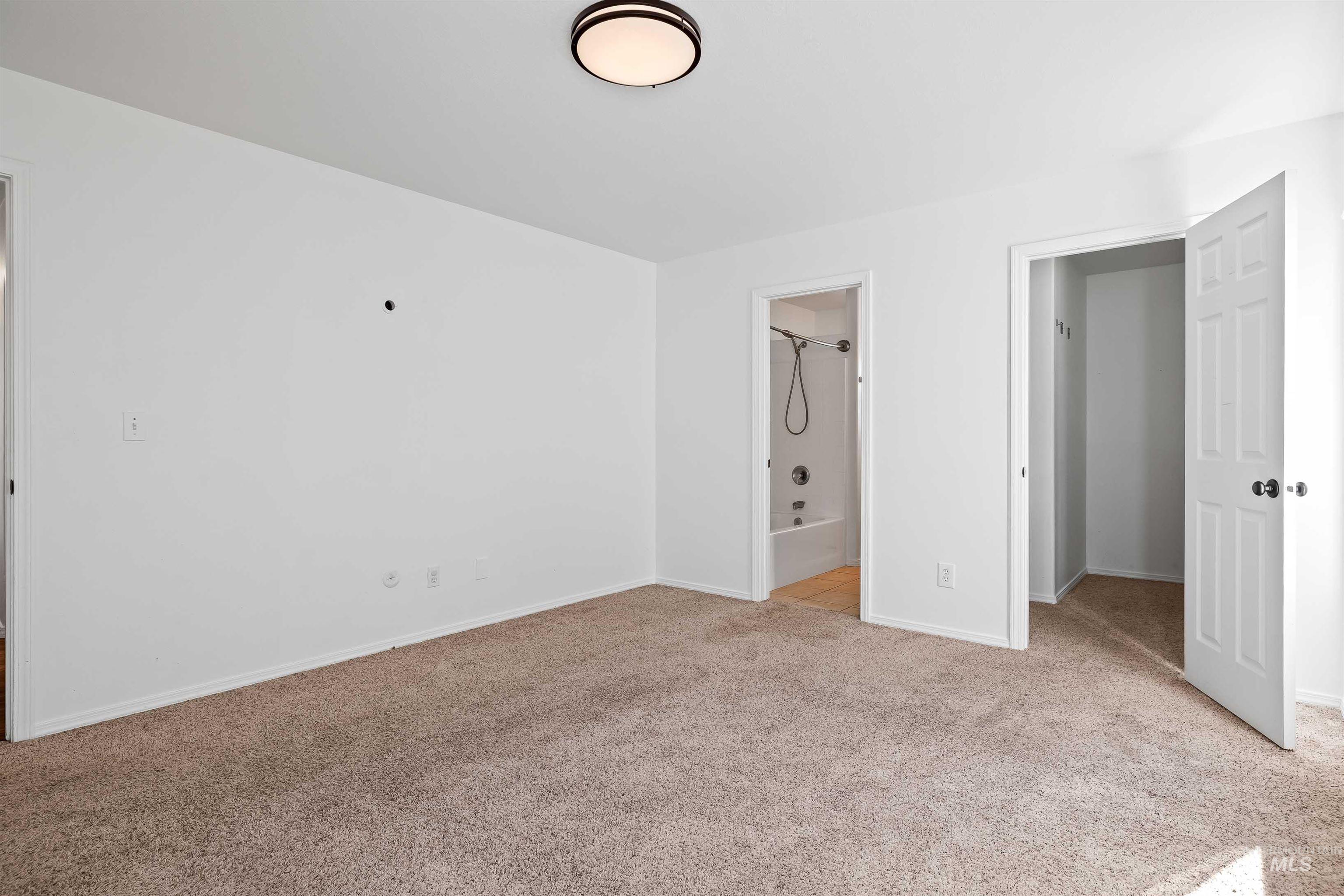 548 Clover Avenue, Twin Falls, Idaho 83301, 3 Bedrooms, 2 Bathrooms, Residential For Sale, Price $324,850,MLS 98975161