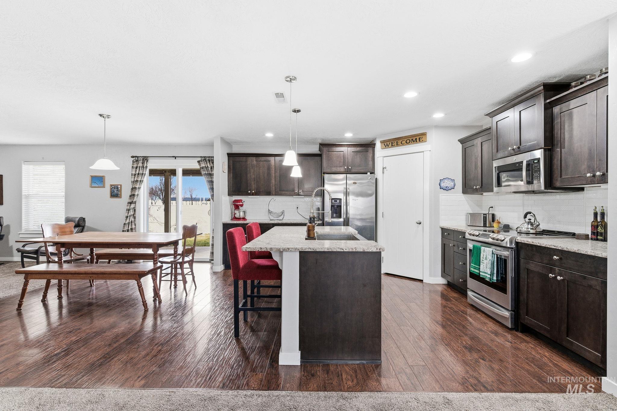 19097 Emily Ave., Caldwell, Idaho 83605, 5 Bedrooms, 2.5 Bathrooms, Residential For Sale, Price $470,000,MLS 98975162