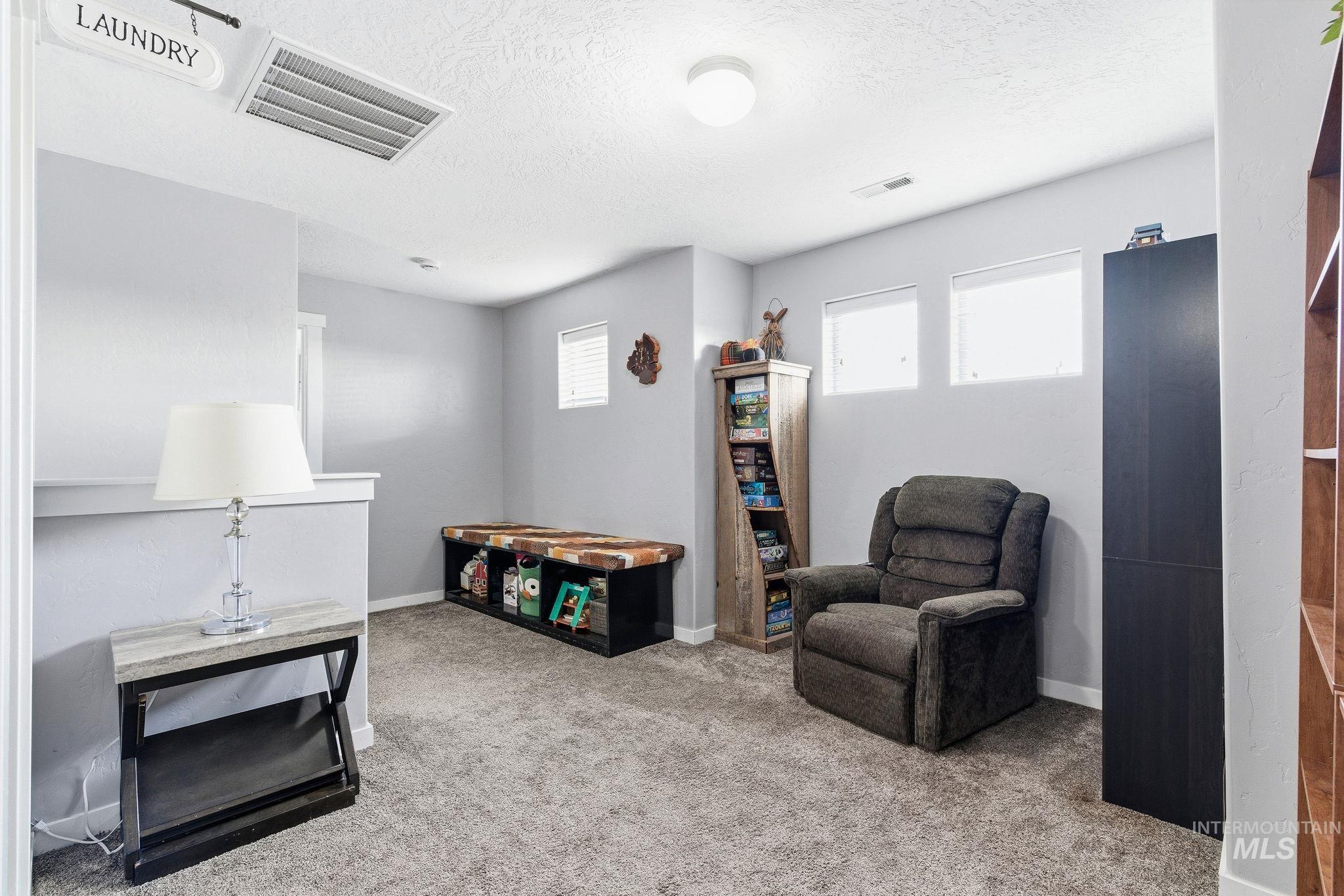 19097 Emily Ave., Caldwell, Idaho 83605, 5 Bedrooms, 2.5 Bathrooms, Residential For Sale, Price $470,000,MLS 98975162