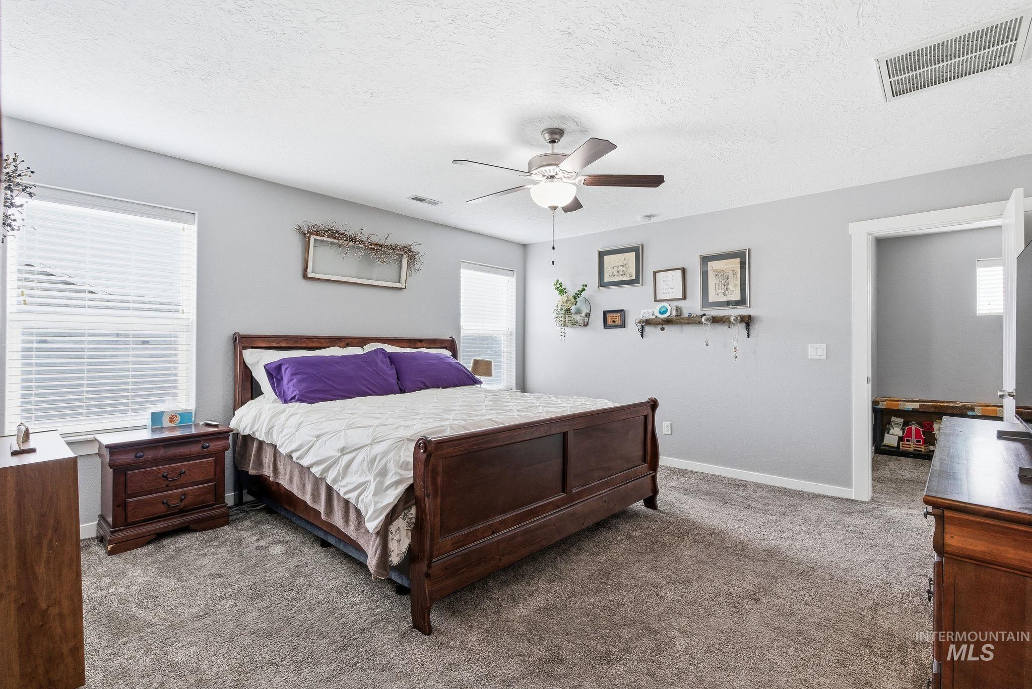 19097 Emily Ave., Caldwell, Idaho 83605, 5 Bedrooms, 2.5 Bathrooms, Residential For Sale, Price $470,000,MLS 98975162