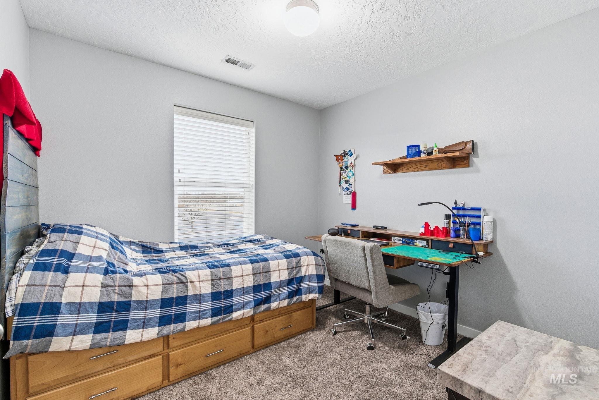 19097 Emily Ave., Caldwell, Idaho 83605, 5 Bedrooms, 2.5 Bathrooms, Residential For Sale, Price $470,000,MLS 98975162