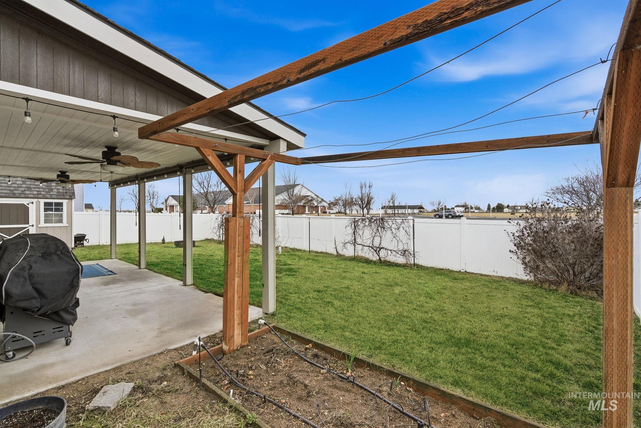 19097 Emily Ave., Caldwell, Idaho 83605, 5 Bedrooms, 2.5 Bathrooms, Residential For Sale, Price $470,000,MLS 98975162